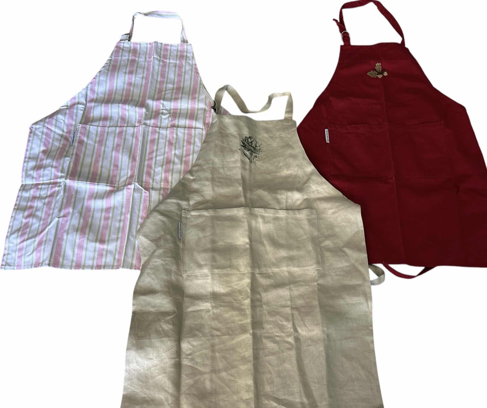Photo 1 of 3 WILLIAMS SONOMA APRONS