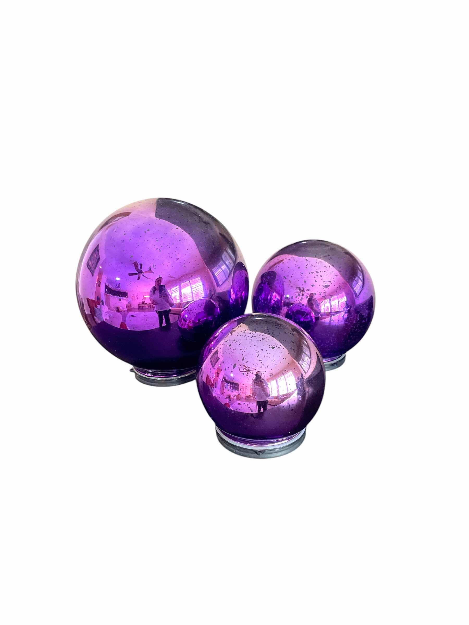 Photo 1 of GLASS ORBS FOR YARD 8” and 5”