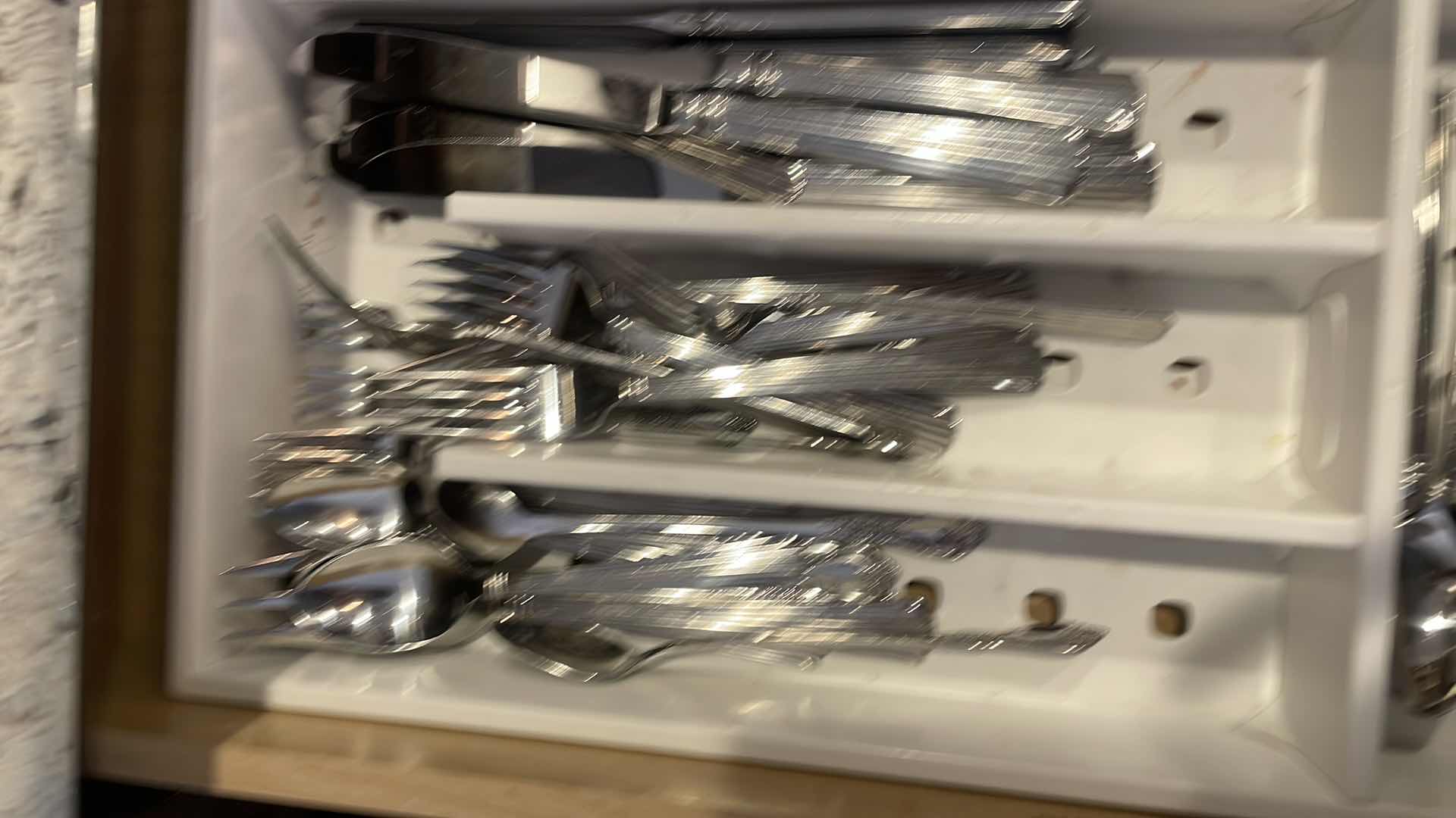 Photo 1 of CONTENTS OF SILVERWARE DRAWER