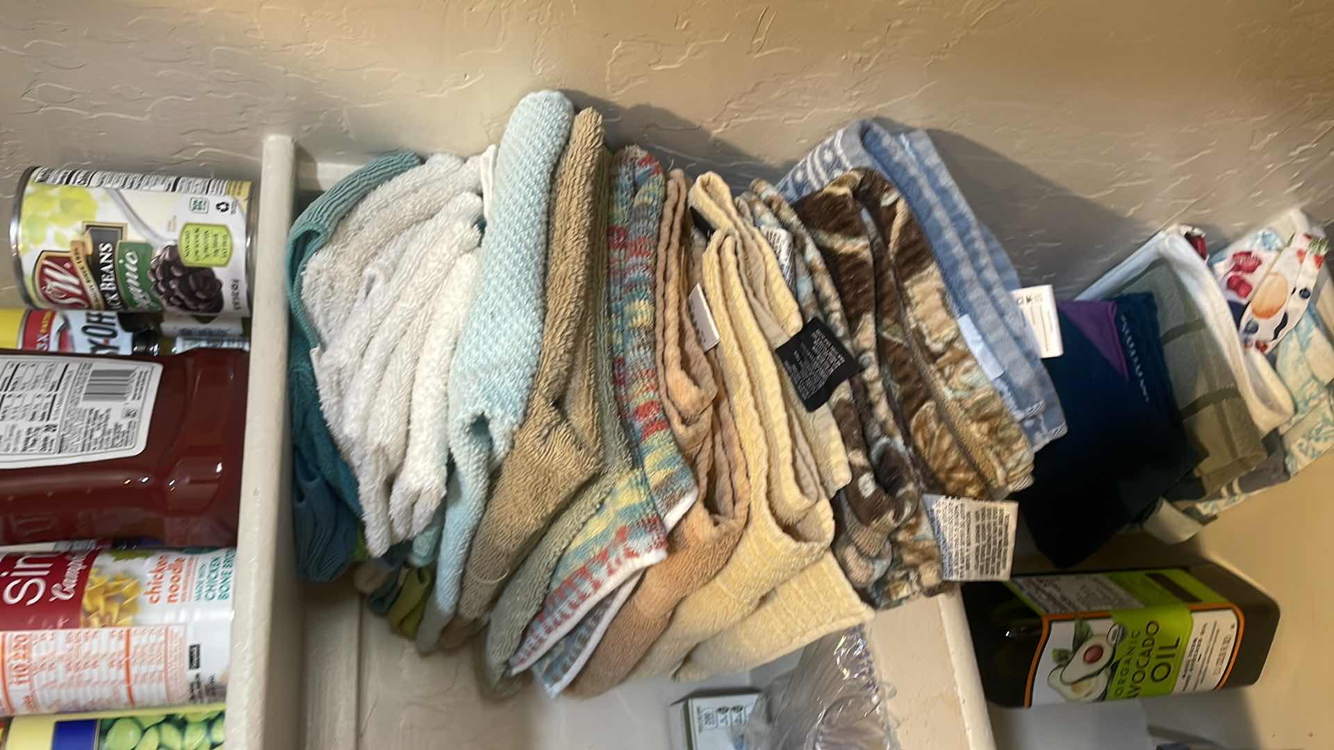 Photo 1 of CONTENTS OF PANTRY