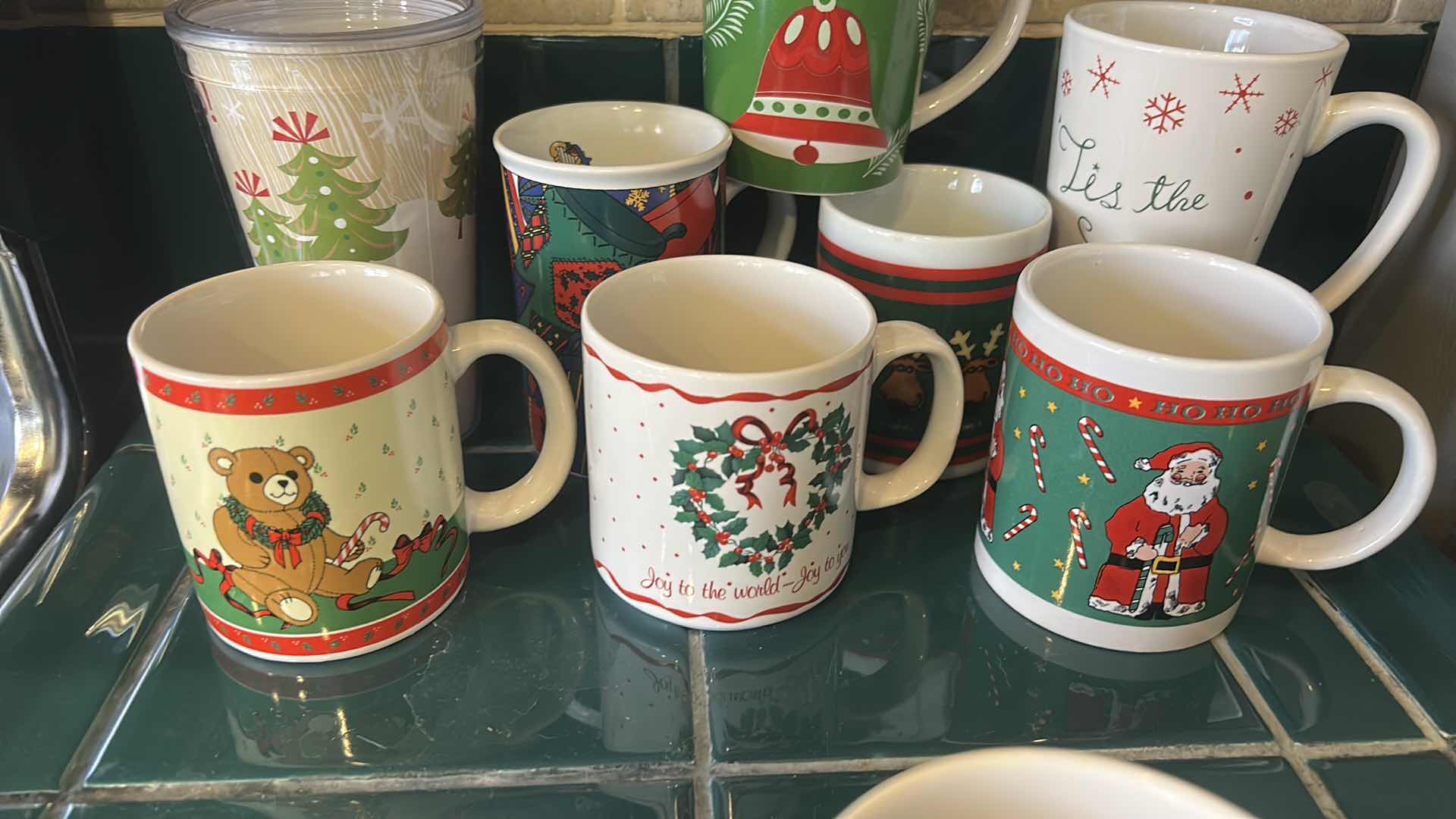 Photo 1 of 16 PC CHRISTMAS THEMED COFFEE MUGS
