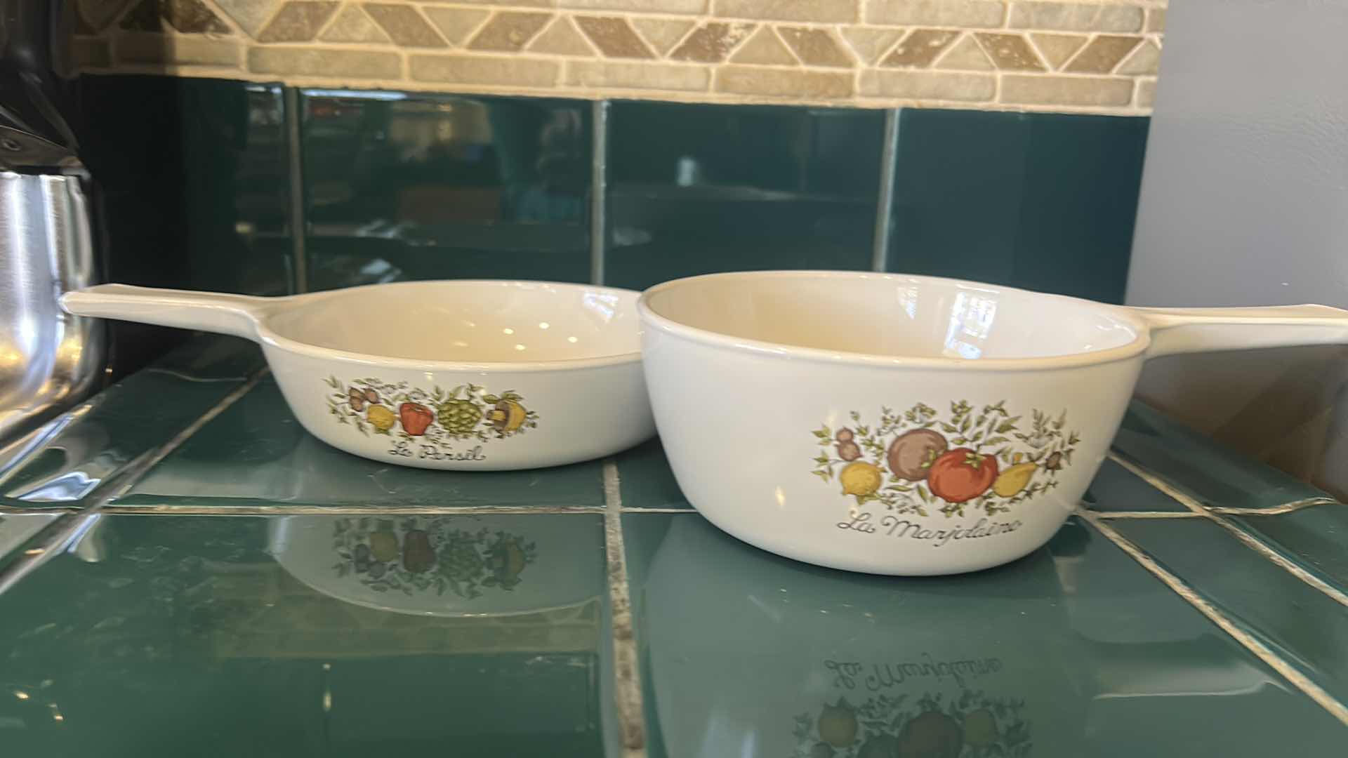 Photo 1 of 2 PC CORNING WARE AND 3 ANCHOR OVEN WARE BAKING DISHES