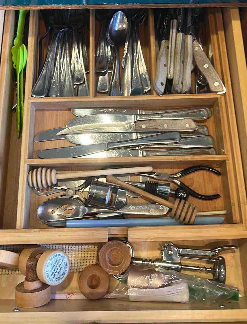 Photo 1 of CONTENTS OF KITCHEN DRAWER