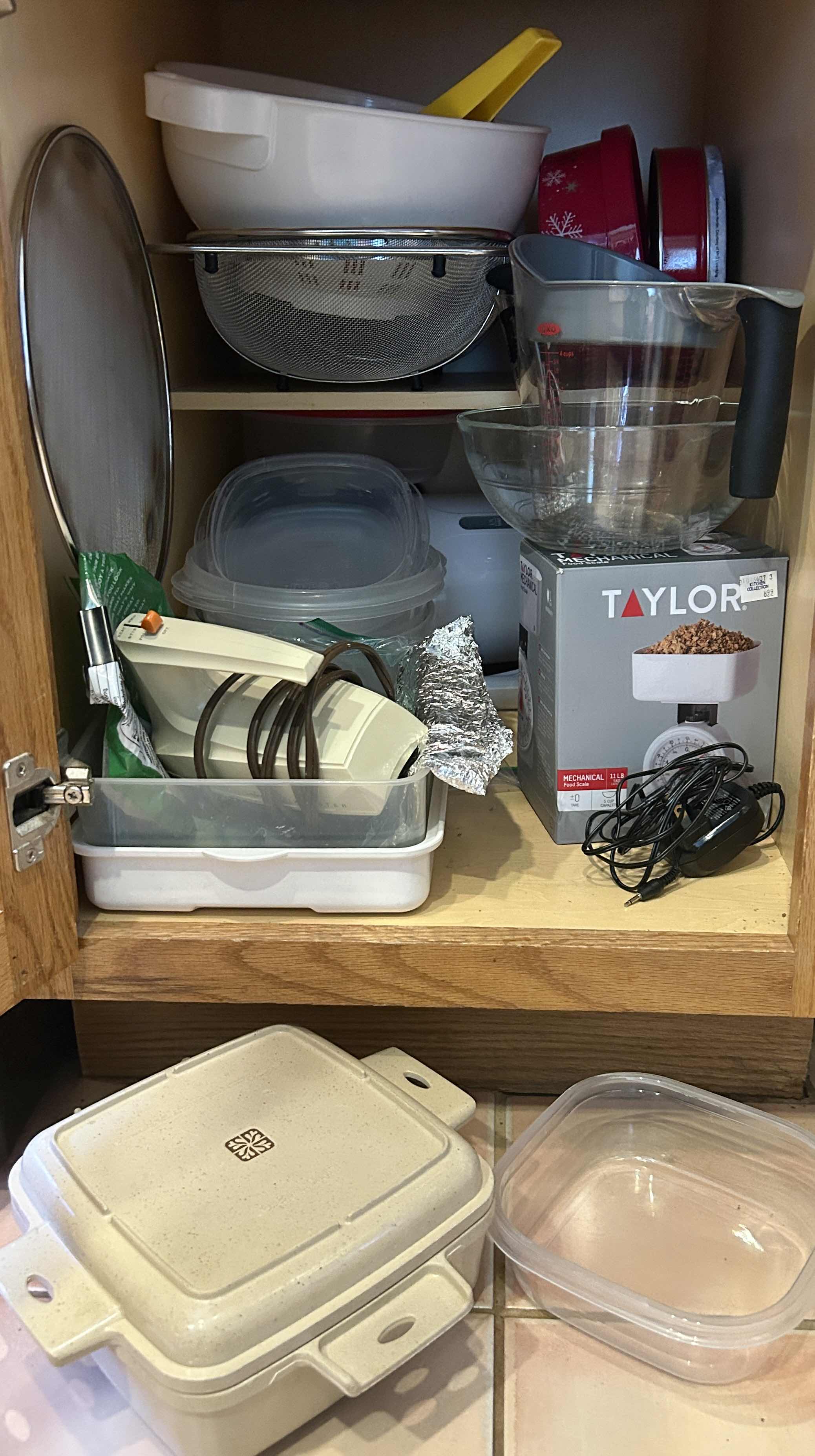 Photo 1 of CONTENTS OF KITCHEN CABINET