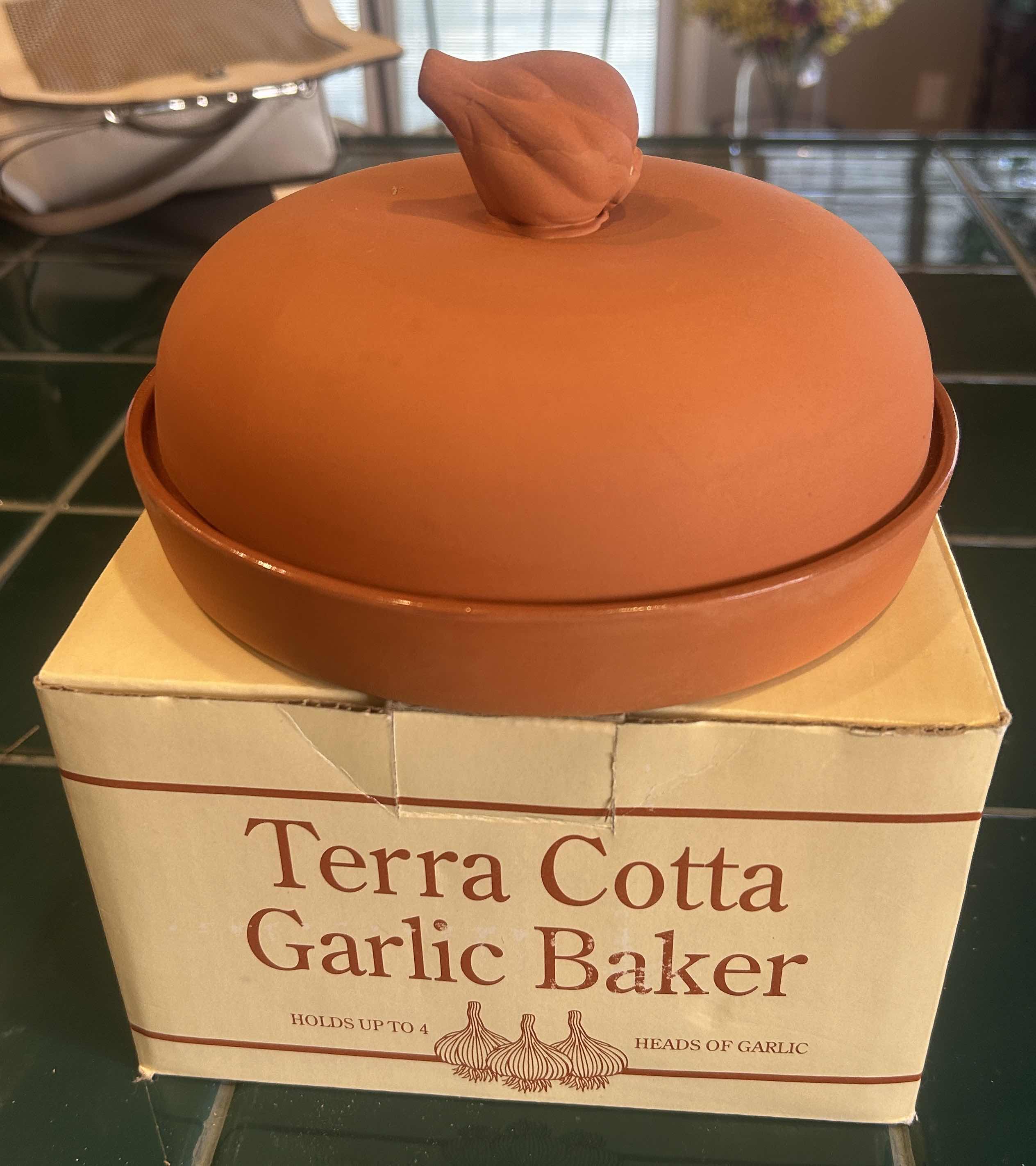 Photo 1 of TERRA COTTA GARLIC BAKER