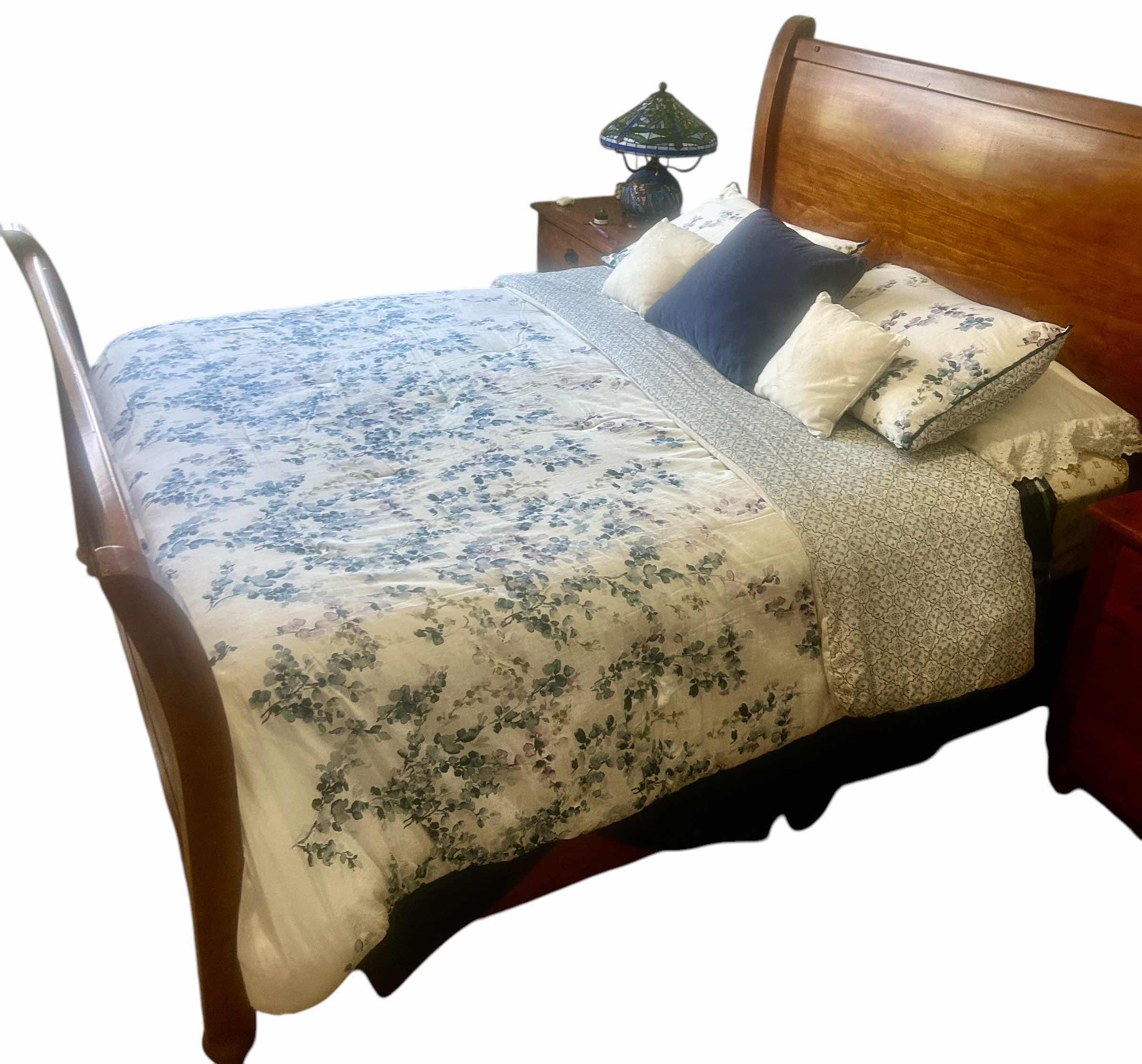 Photo 1 of QUEEN SIZE REVERSIBLE COMFORTER AND 7 PILLOWS