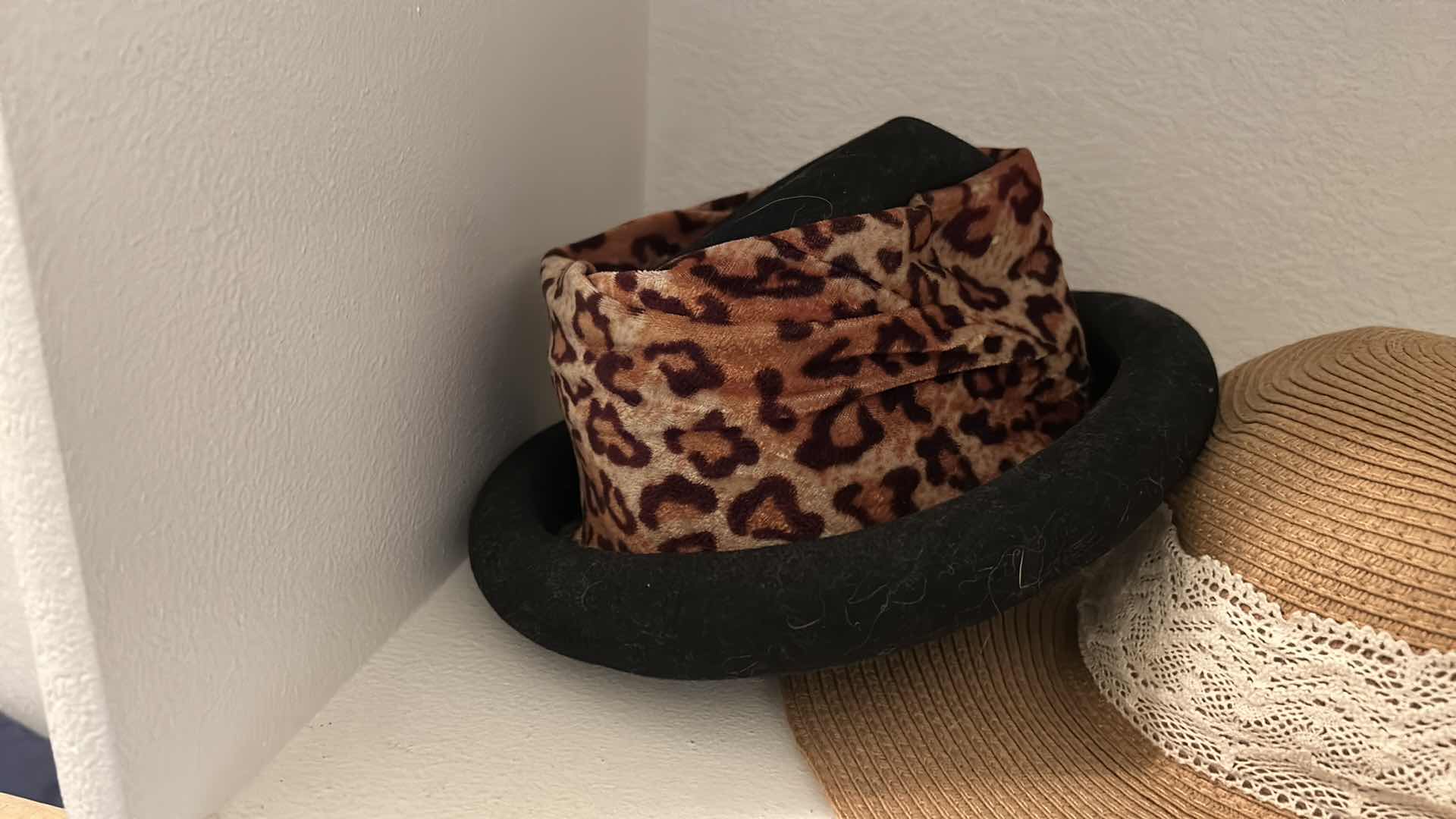 Photo 1 of 3 WOMENS HATS