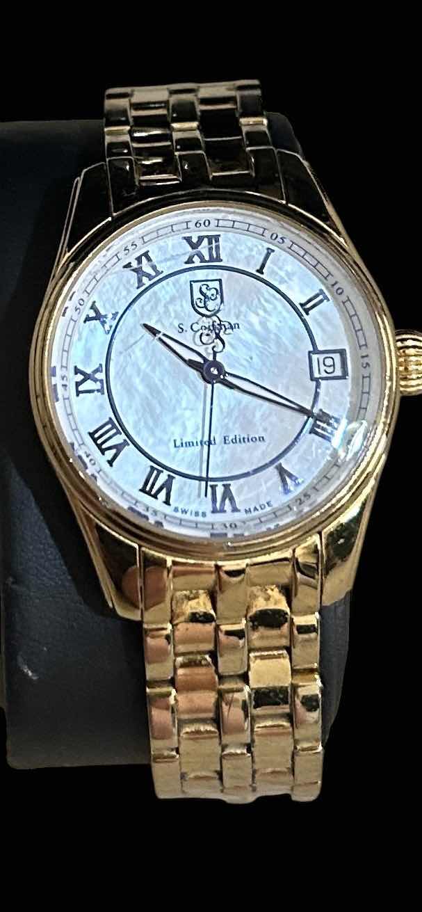 Photo 1 of WATCH WINDER AND MENS WATCH