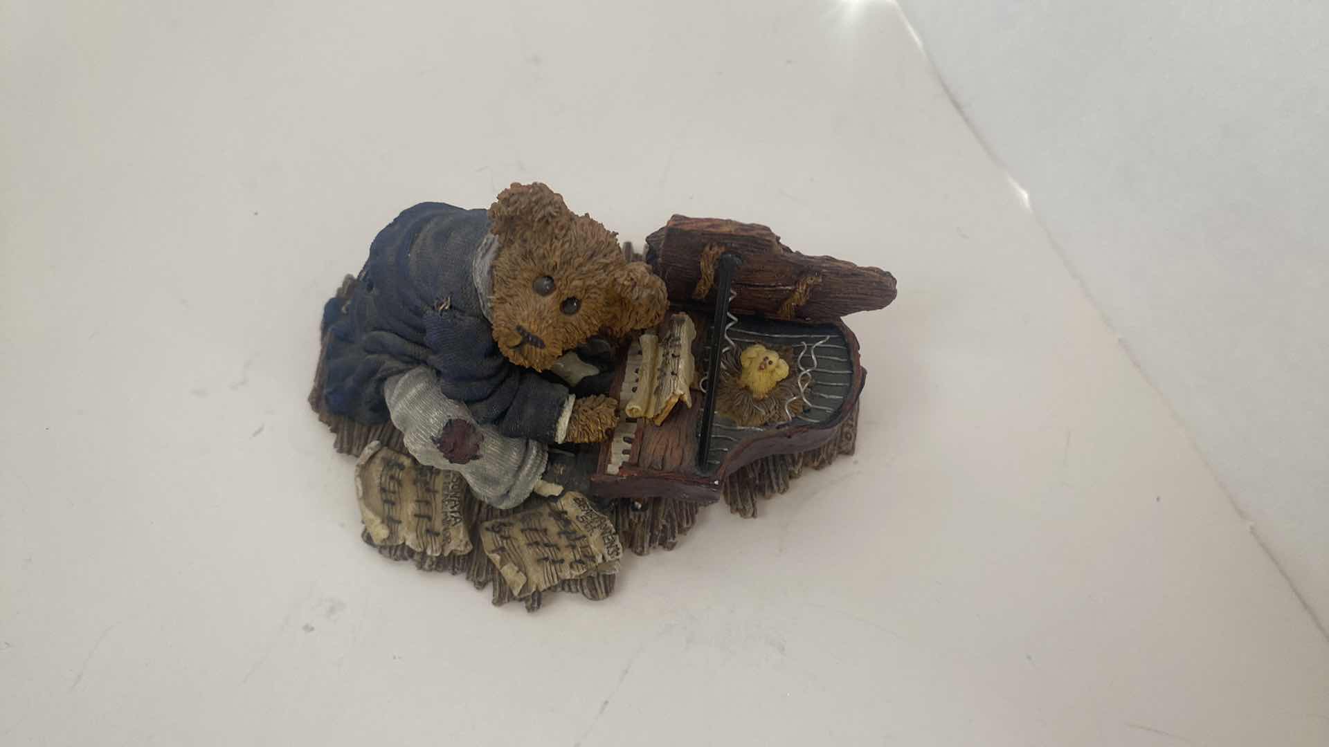 Photo 1 of BOYD BEARS AND FRIENDS COLLECTIBLE LIMITED EDITION 5“ x 3“