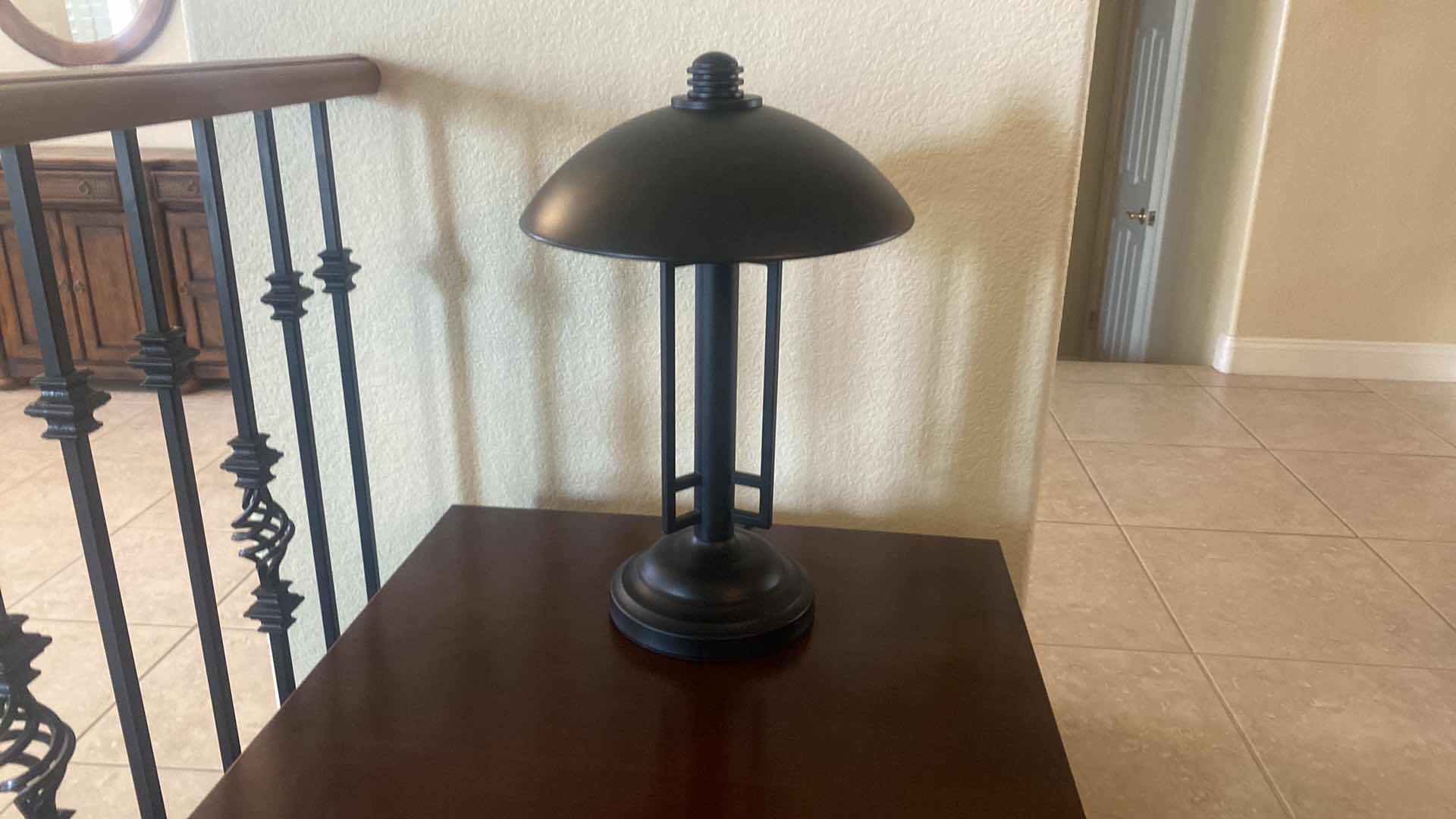 Photo 1 of DARK METAL TABLE LAMP H19”