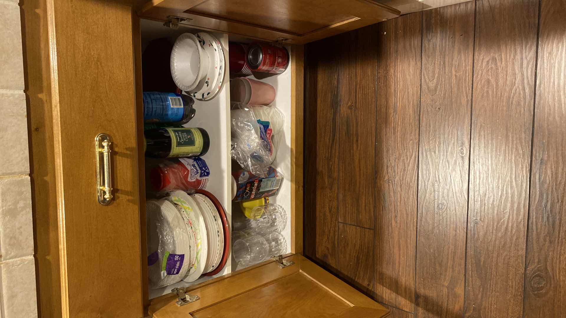 Photo 1 of CABINET & DRAWER-BARWARE & PEPPER GOODS