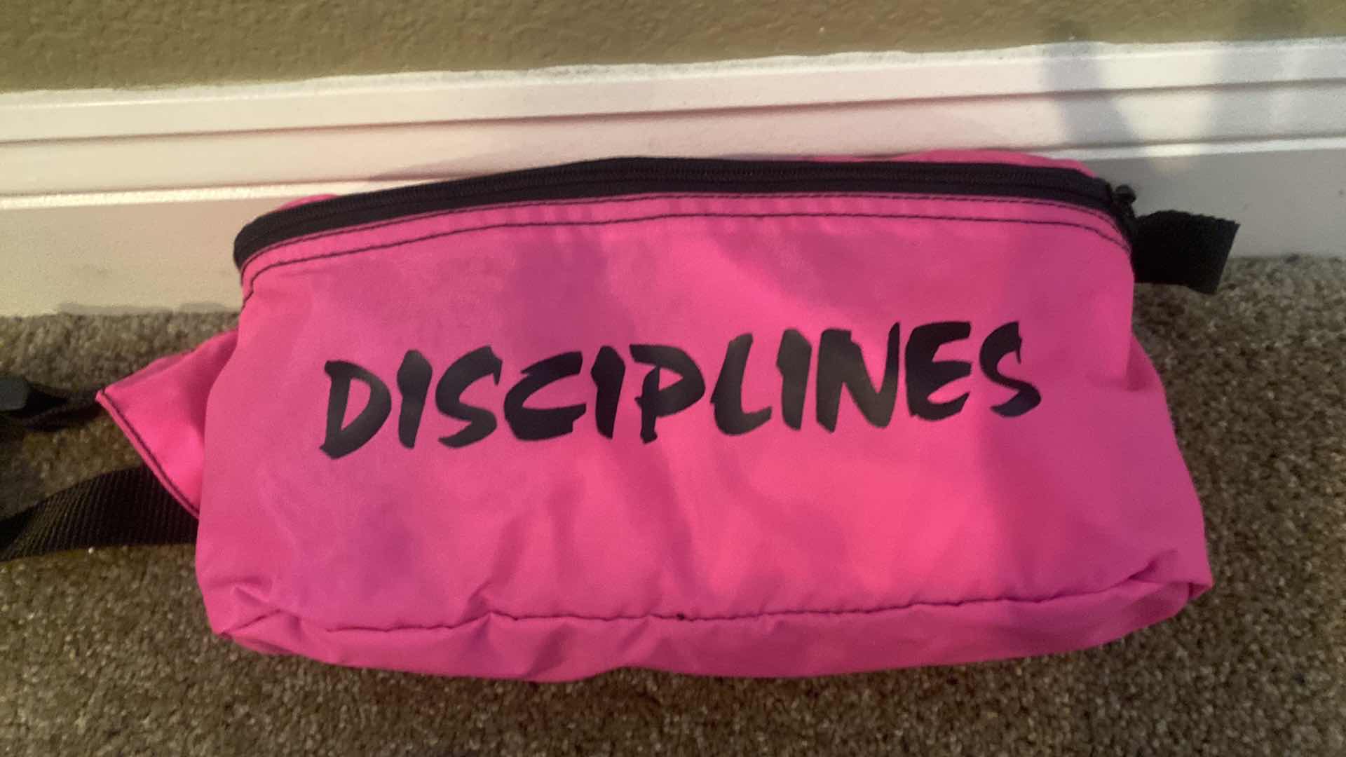 Photo 1 of GOLDS GYM WEIGHT & DISCIPLINED TRIATHLON WAIST PACK WITH BACK PACK (light weight)