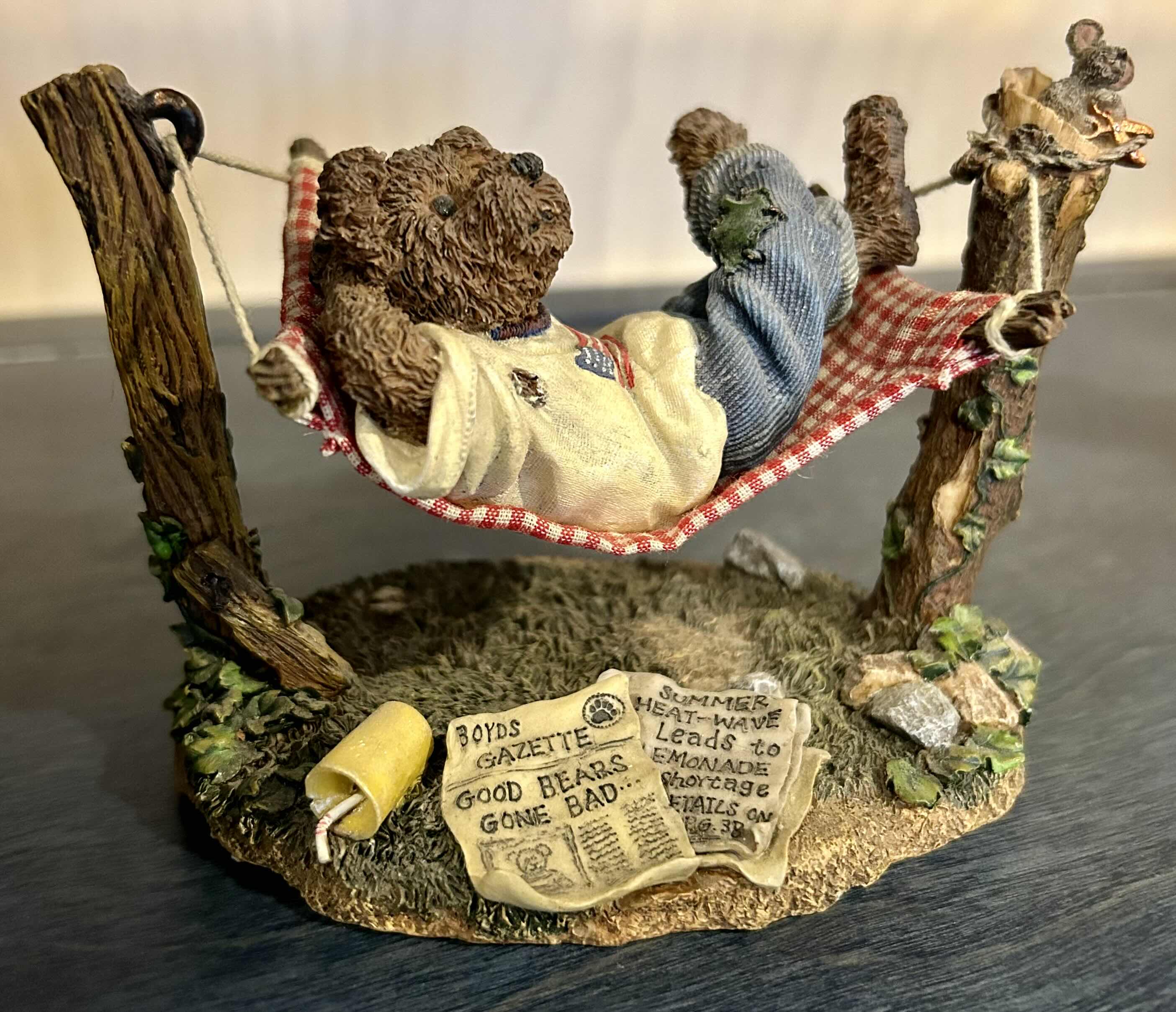 Photo 1 of BOYDS BEARS & FRIENDSCOLLECTIBLE 2E/5788 3.5” FIGURINE