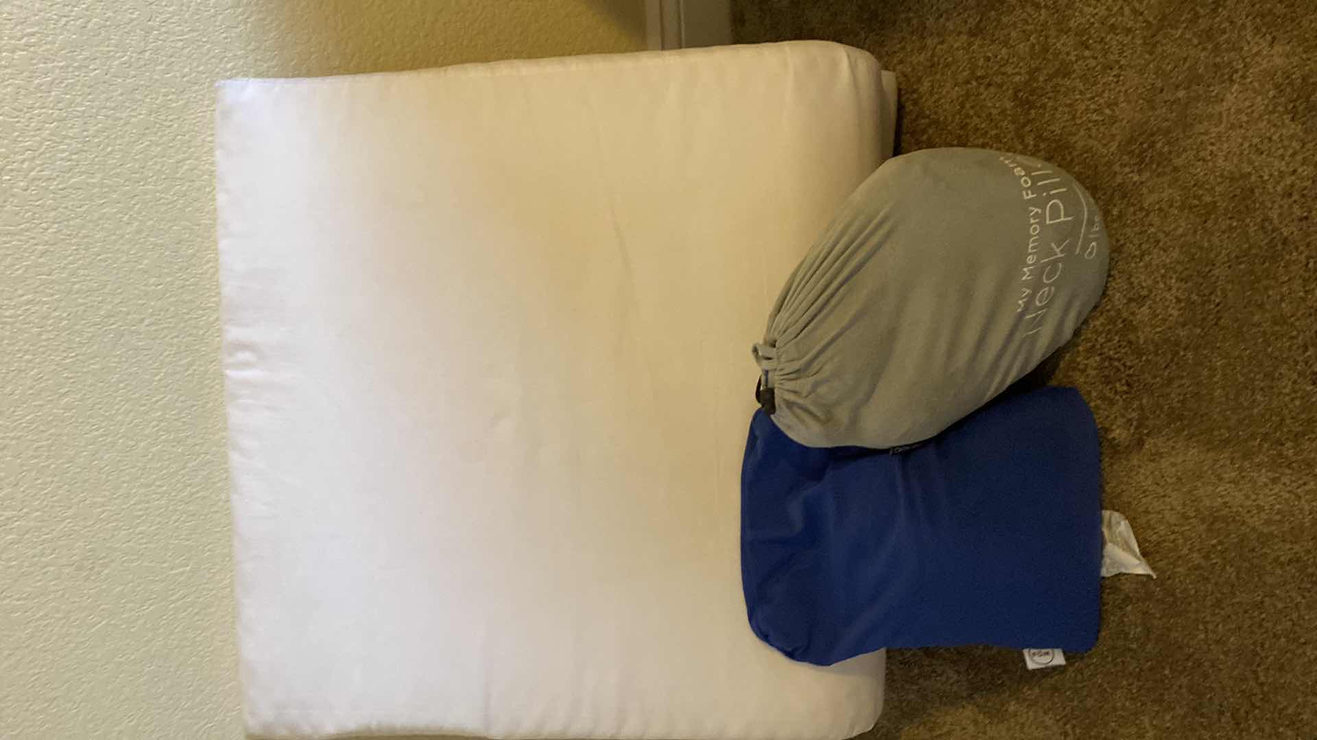 Photo 1 of 3- PIECES MEMORY FOAM NECK PILLOWS