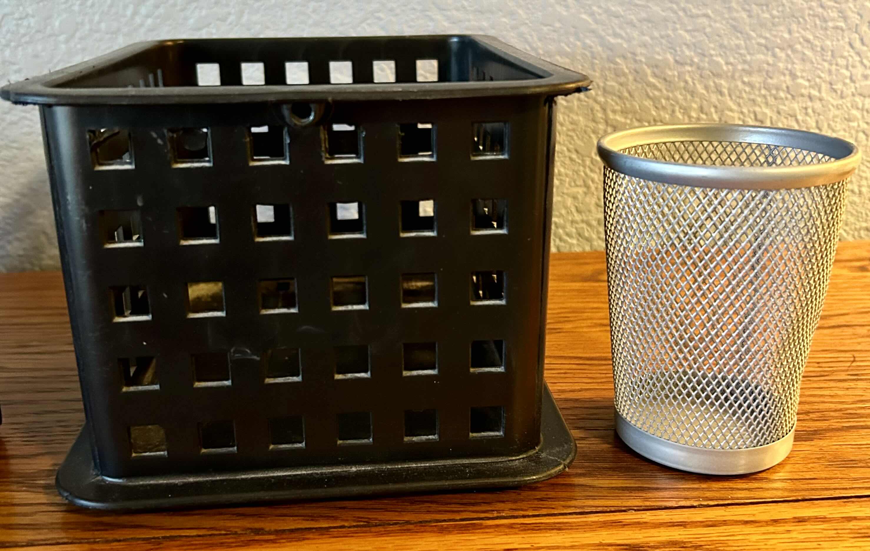 Photo 1 of COLLECTION OF SCHOOL CONTAINERS AND ELECTRONIC PENCIL SHARPENER