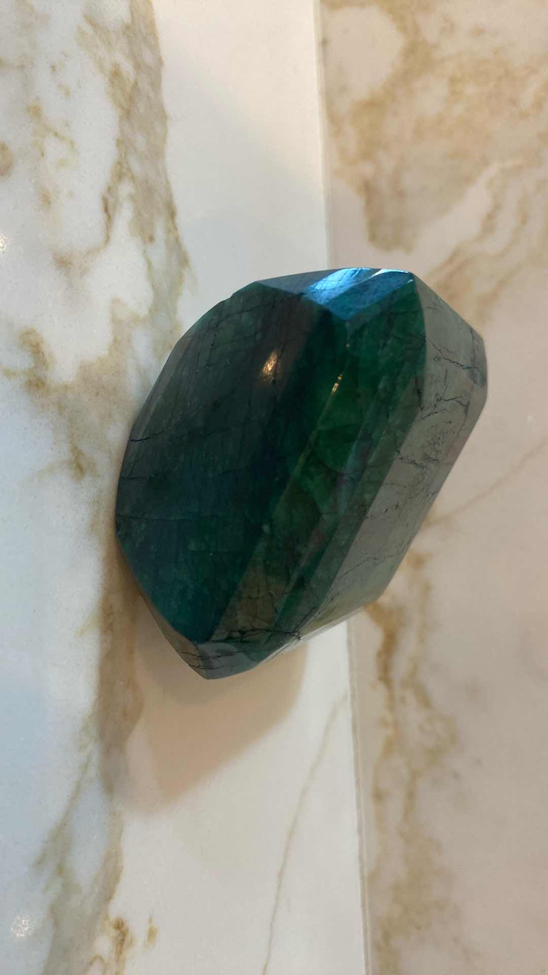 Photo 1 of GREEN BERYL EMERALD FACETED 1766.70 cts GEMSTONE GLA CERTIFIED 111912
