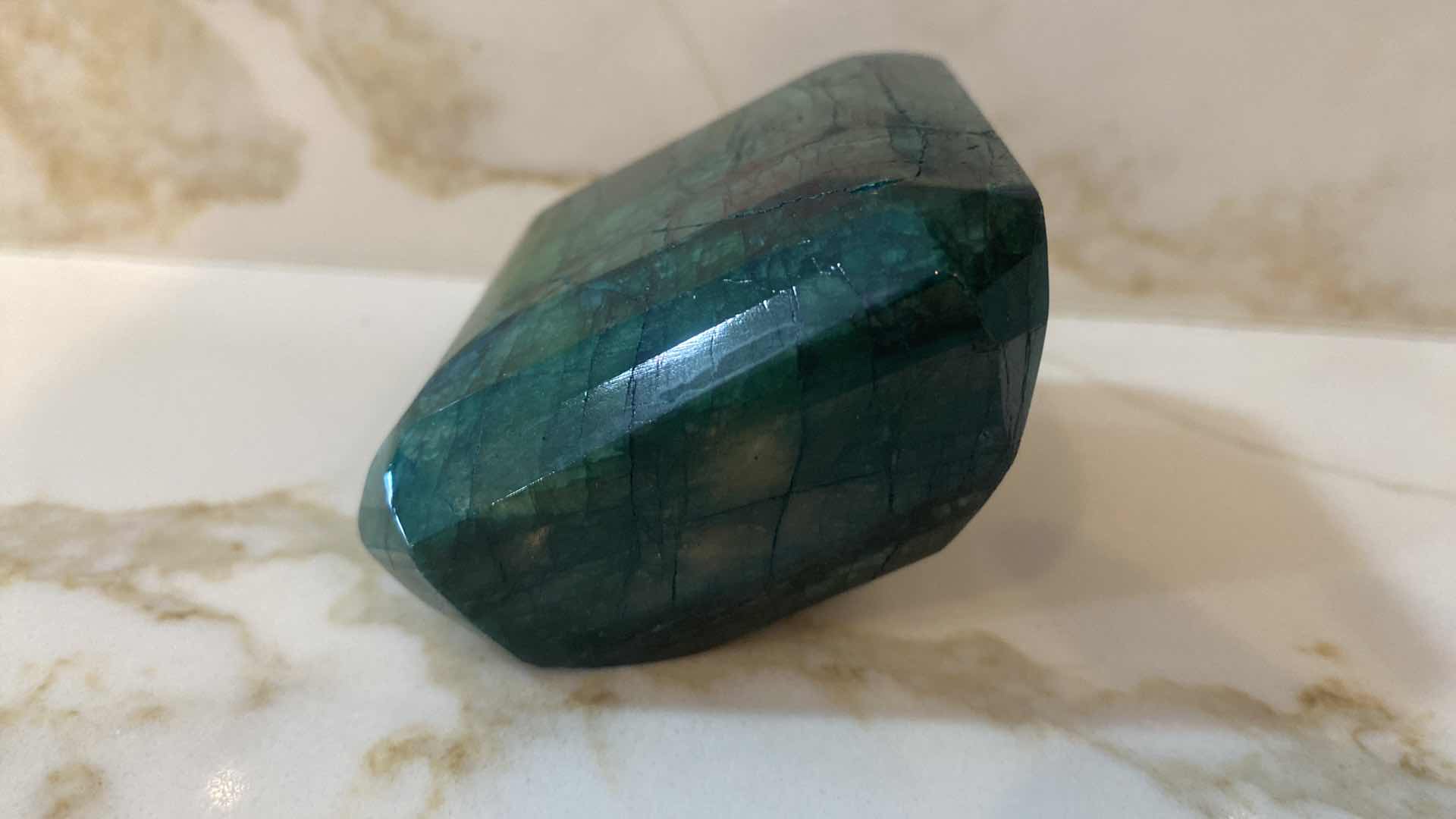 Photo 1 of GREEN BERYL EMERALD FACETED 1766.70 cts GEMSTONE GLA CERTIFIED 111912