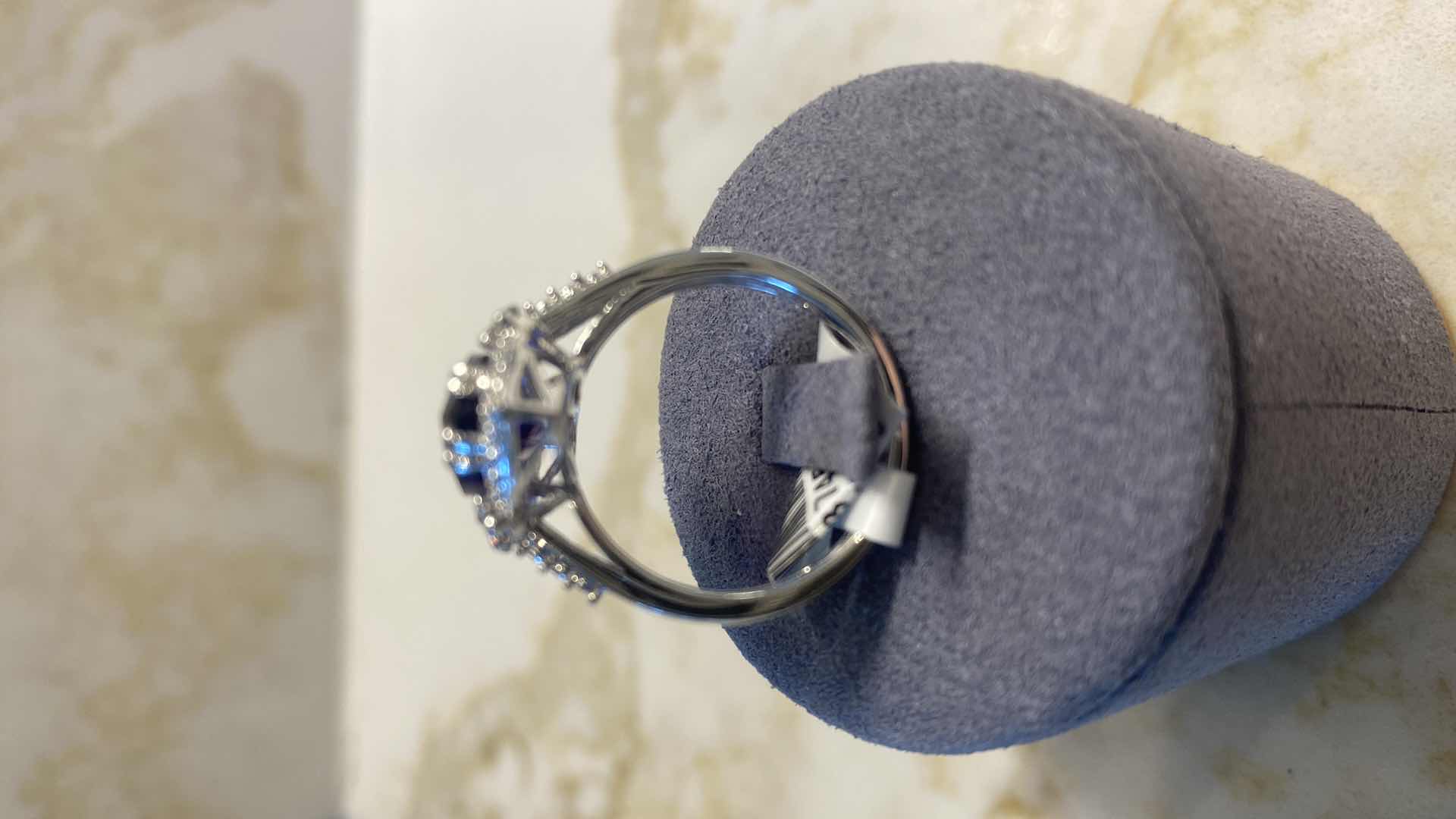 Photo 1 of 925 STERLING SILVER RING 4.8gm W/AMETHYST QUARTZ EST 3.67ctw MARQUIS CUT WITH NATURAL DIAMONDS ROUND BRILLIANT CUT EST .053ctw SIZE 7 GGA CERTIFIED APPRAISAL K46E9