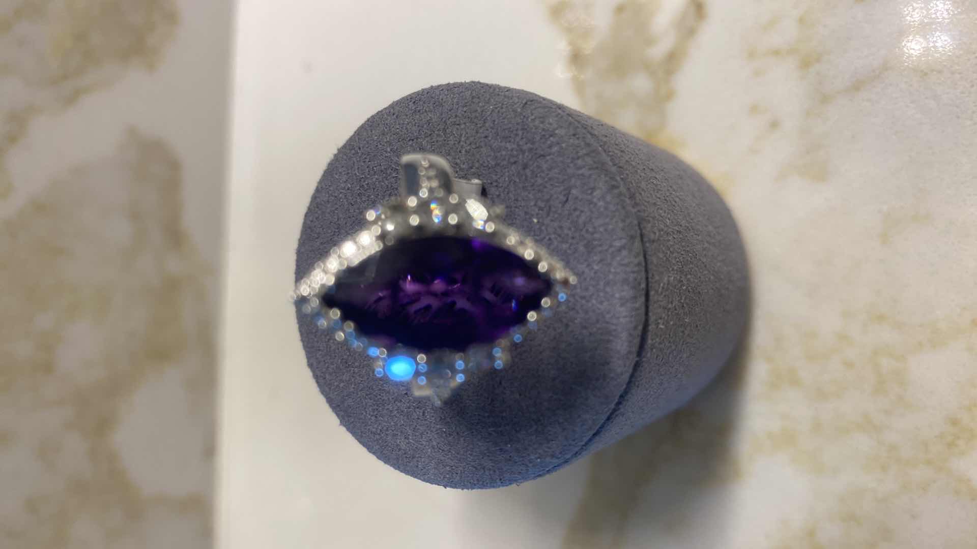 Photo 1 of 925 STERLING SILVER RING 4.8gm W/AMETHYST QUARTZ EST 3.67ctw MARQUIS CUT WITH NATURAL DIAMONDS ROUND BRILLIANT CUT EST .053ctw SIZE 7 GGA CERTIFIED APPRAISAL K46E9