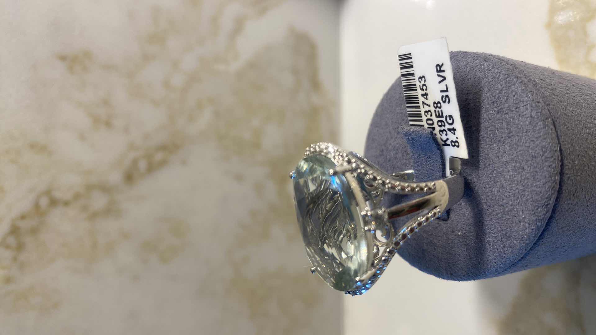 Photo 1 of 925 STERLING SILVER RING 8.5gm W/AMETHYST QUARTZ EST 13.57ctw OVAL WITH NATURAL DIAMOND ROUND BRILLIANT CUT EST .20ctw SIZE 7 GGA CERTIFIED APPRAISAL K39E8