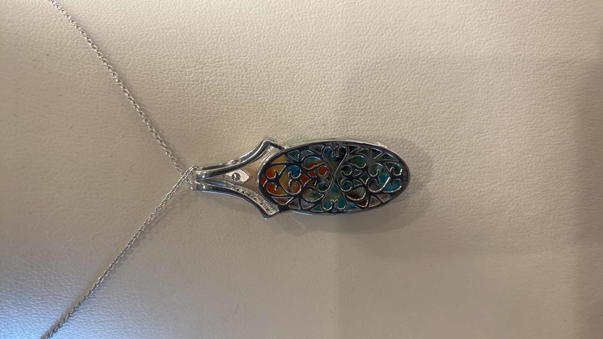 Photo 1 of 925 STERLING SILVER NECKLACE W/OPAL OVAL CABOCHON 19.30 ctw & NATURAL DIAMOND ROUND EST .09 ctw GGA APPRAISAL K28E5