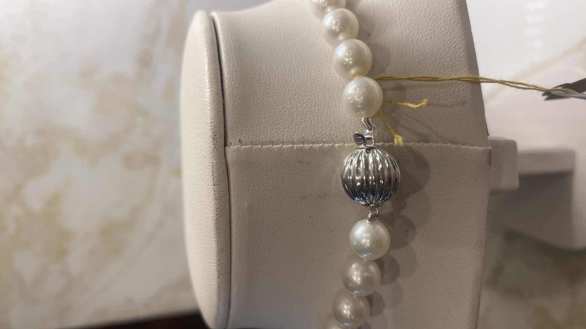 Photo 1 of 14K WHITE GOLD 53 gm NECKLACE W/CULTURED SOUTH SEA PEARLS 45 PIECES GGA APPRAISAL K11E13