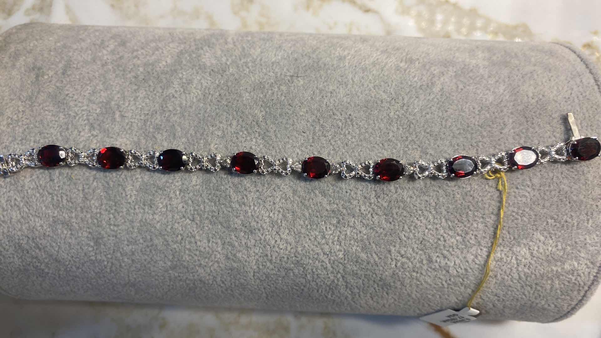 Photo 1 of 925 STERLING SILVER 16.4 gm BRACELET W/GARNET OVAL EST 17.18 ctw & NATURAL DIAMOND EST .38 ctw GGA APPRAISAL K81E2