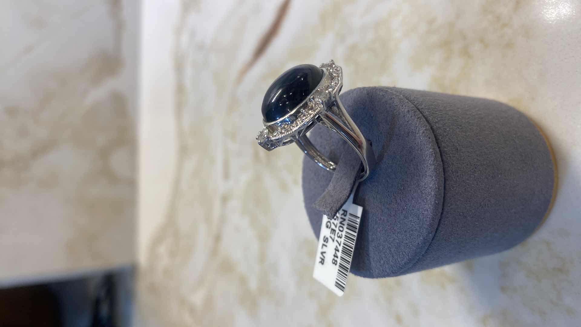 Photo 1 of 925 STERLING SILVER RING 7.9 gm WITH STAR SAPPHIRE CORUNDUM EST 15.25 ctw W/NATURAL DIAMOND ROUND BRILLIANT CUT EST .34 ctw SIZE 7 GGA CERTIFIED APPRAISAL K57E7