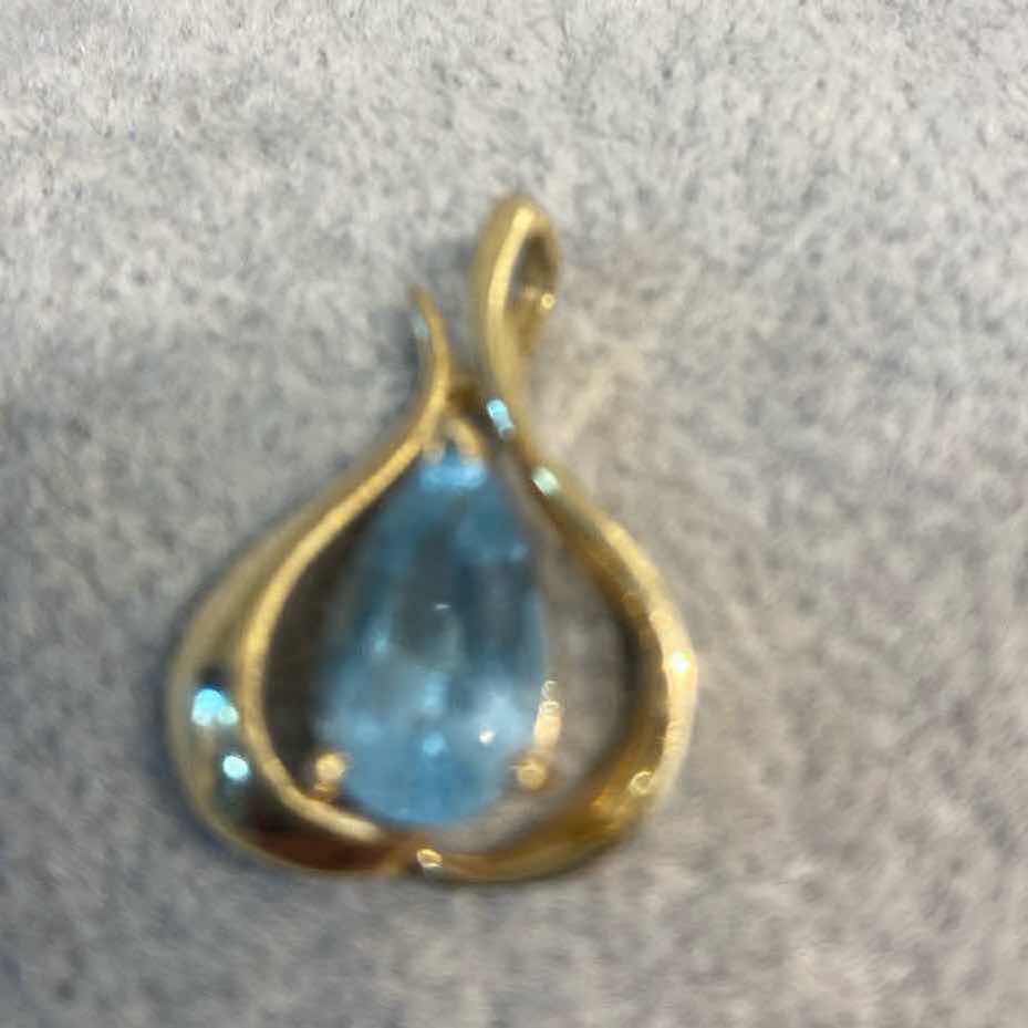 Photo 1 of 14K GOLD PENDANT WITH BLUE TOPAZ GEMSTONE 4.2 GRANS