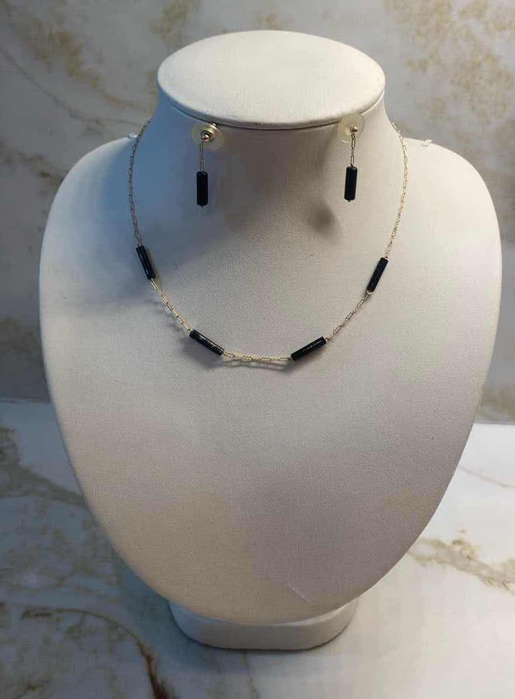 Photo 1 of 14K GOLD CHAIN & EARRINGS WITH BLACK ONYX 3 GRAMS