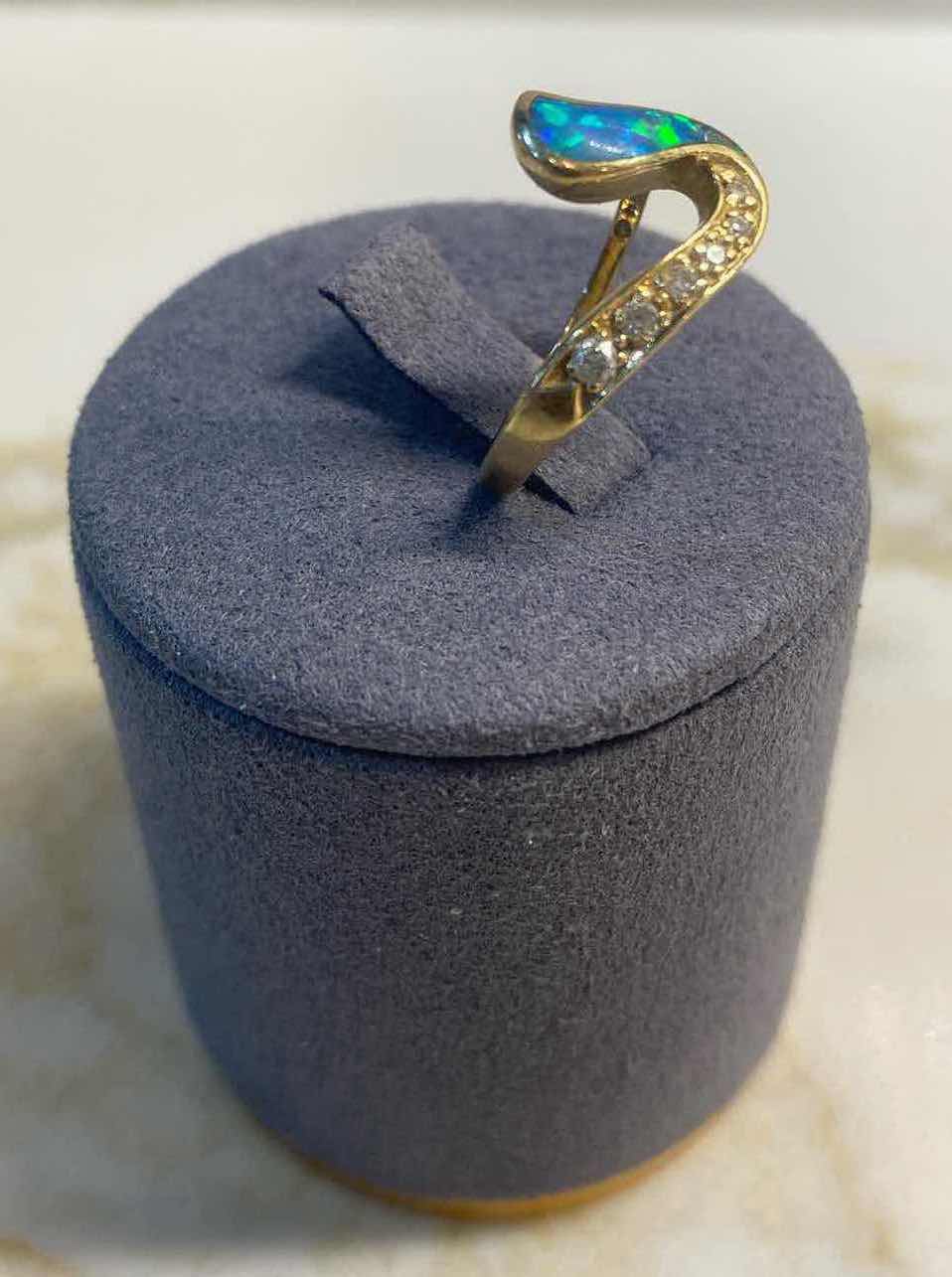 Photo 2 of 14K GOLD RING WITH DIAMONDS & OPAL SIZE 4.5, 1.8 GRAMS