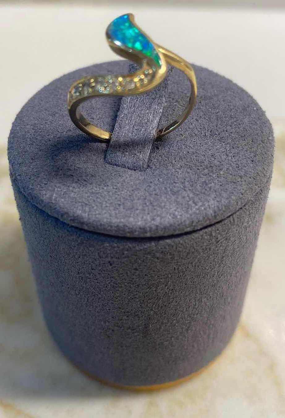 Photo 1 of 14K GOLD RING WITH DIAMONDS & OPAL SIZE 4.5, 1.8 GRAMS