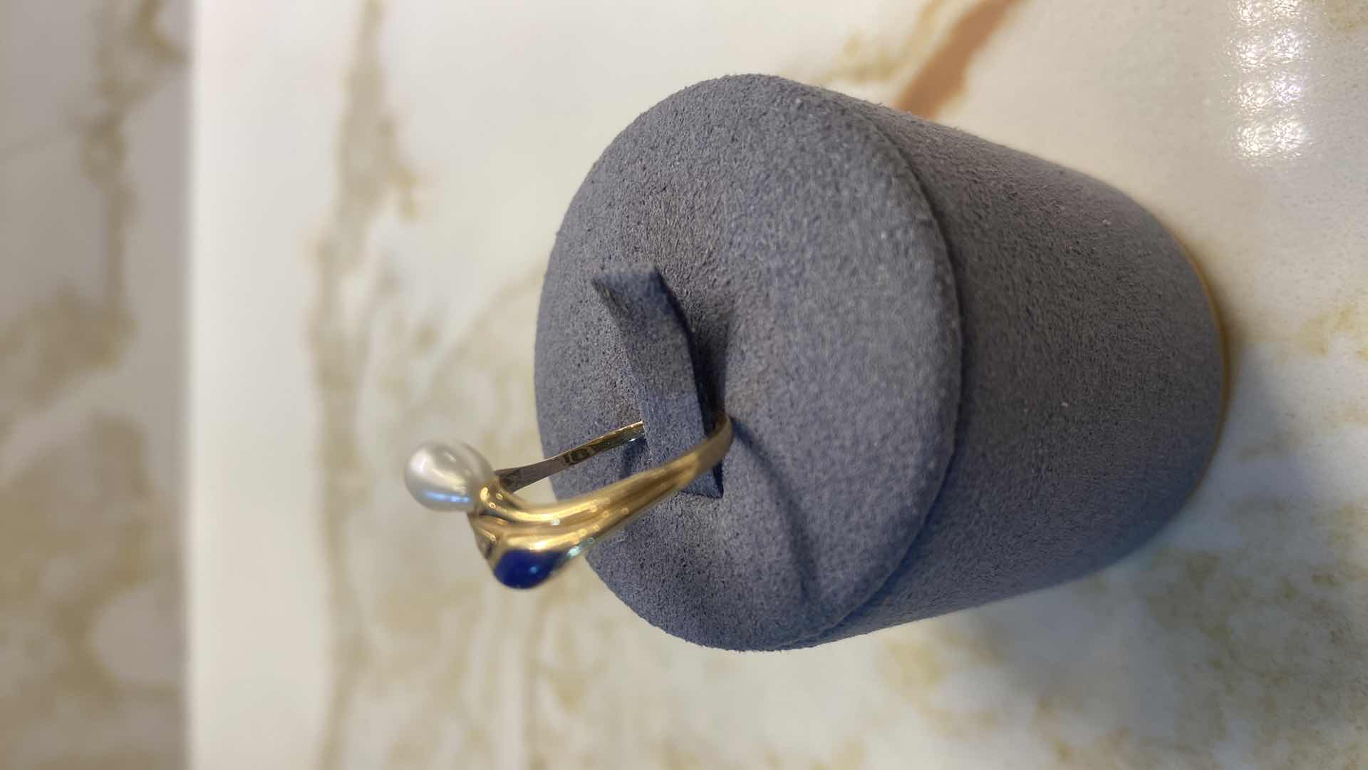 Photo 1 of 14K GOLD RING WITH PEARL, LAPIS & DIAMOND SIZE 4.5, 2.0 GRAMS