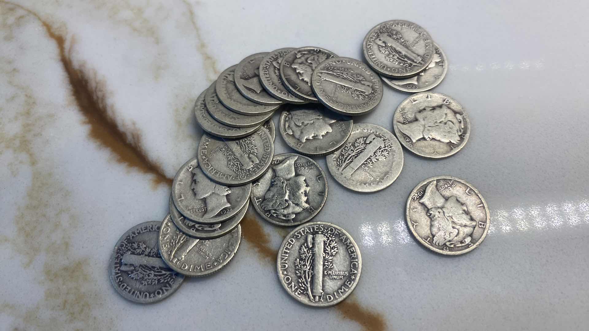 Photo 2 of 20-SILVER MERCURY DIMES FROM EARLY 1900’s INCLUDES TUBE