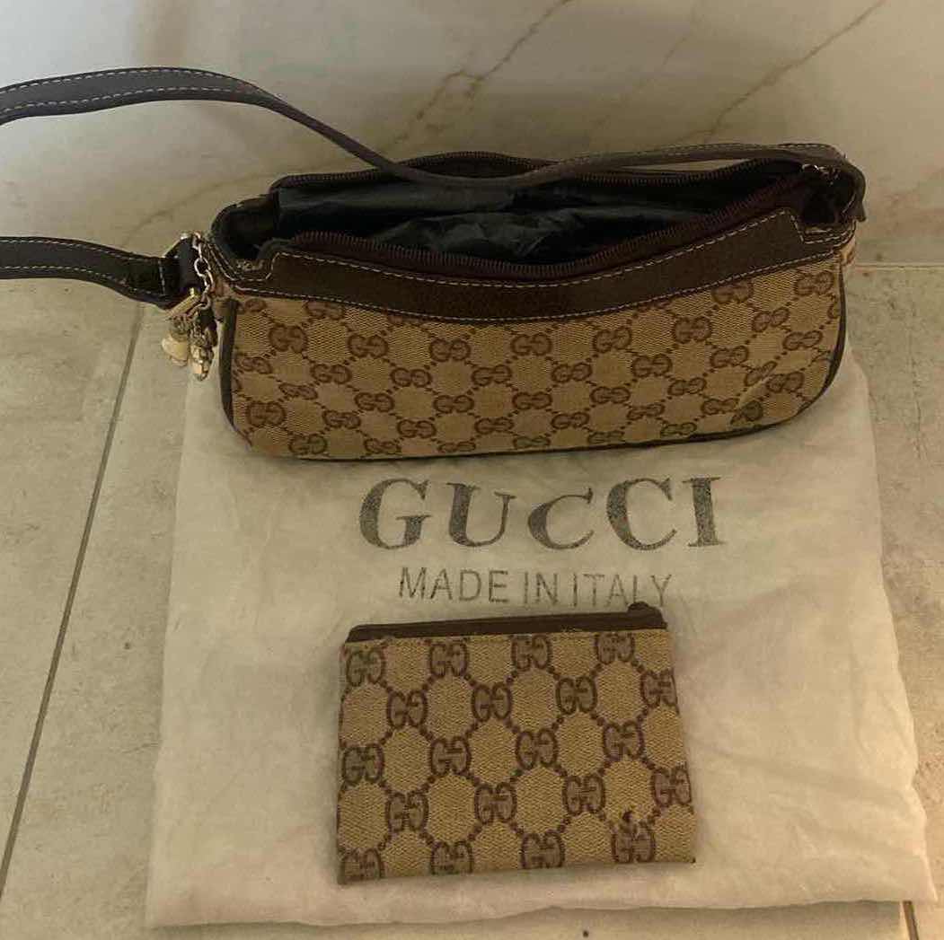 Photo 2 of GUCCI GG CANVAS BEIGE BAG 9 1/2“ x 2 1/2”  H5” & COIN CASE