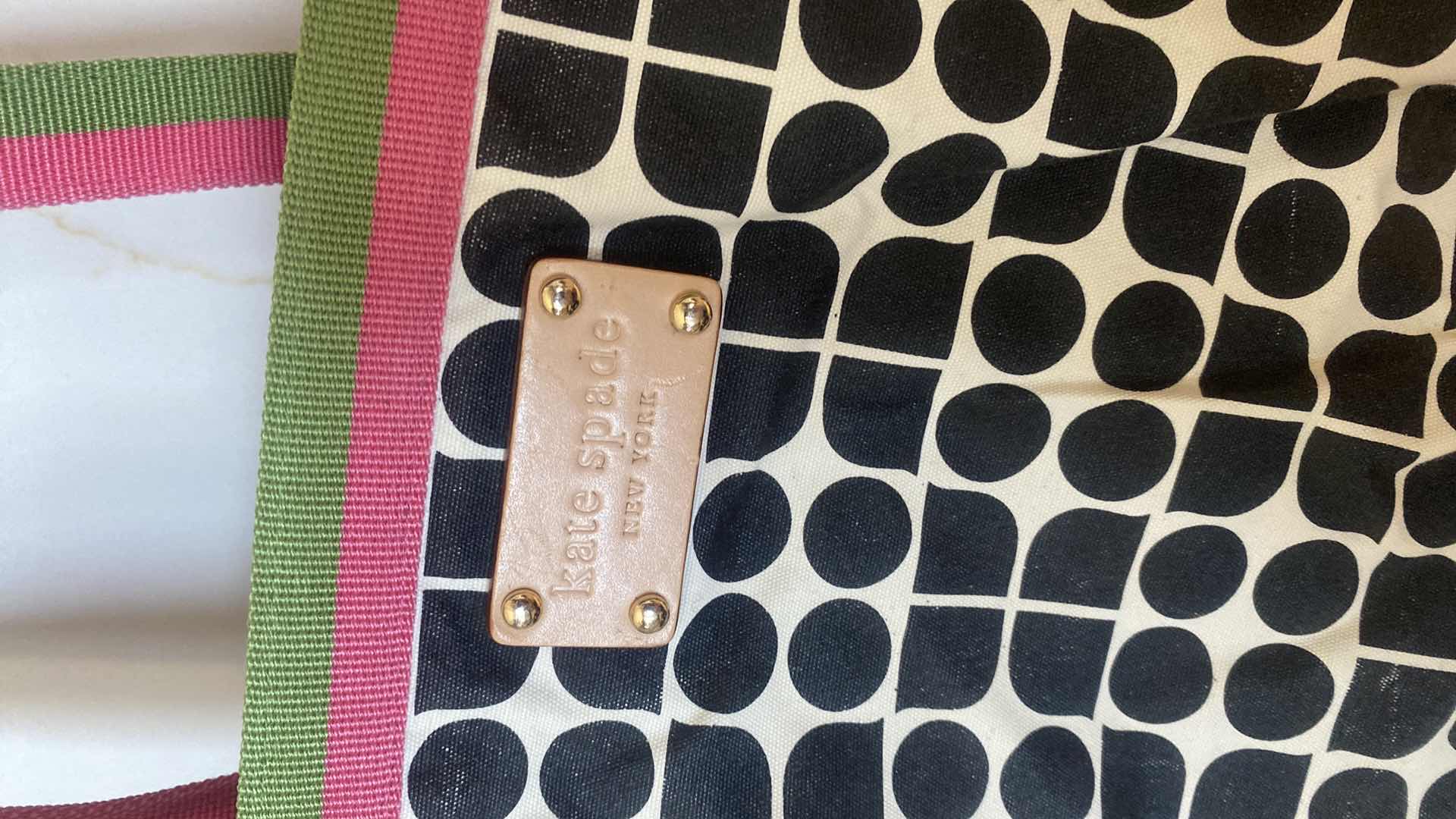 Photo 9 of 3 HANDBAGS- 2 KATE SPADE FABRIC & 1 GUESS