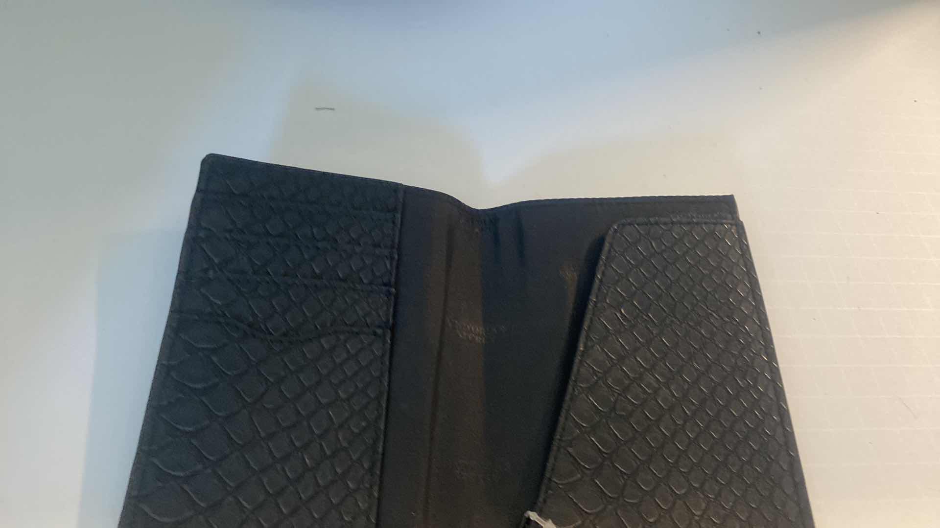 Photo 8 of 4 HANDBAGS -1 KENNETH COLE 2 PLAYBOY & 1 VICTORIA SECRET WITH A WALLET