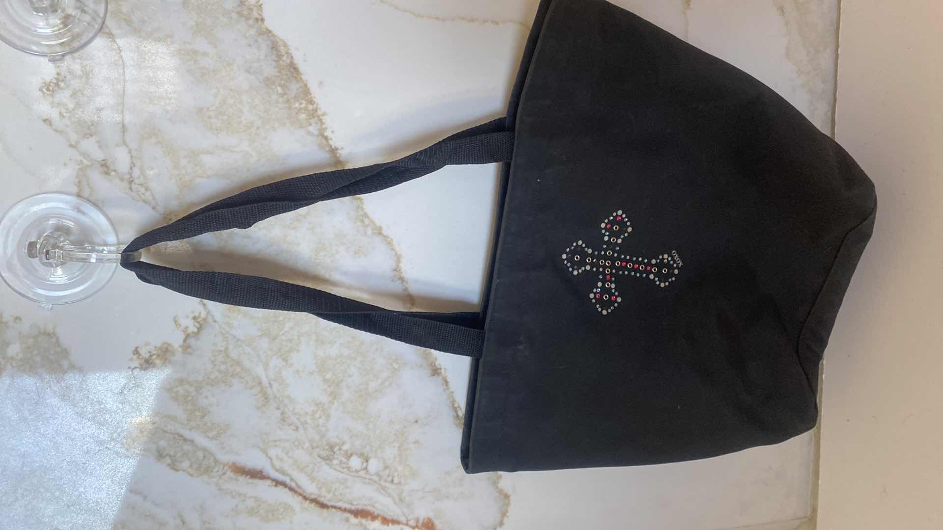 Photo 5 of 4 UNBRANDED TOTE BAGS  & 1 POUCH