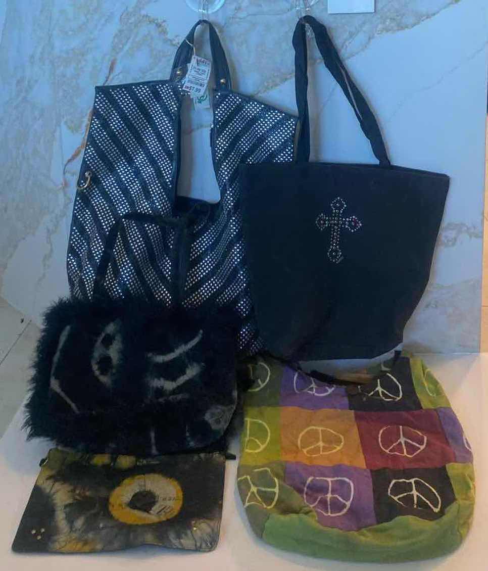 Photo 1 of 4 UNBRANDED TOTE BAGS  & 1 POUCH