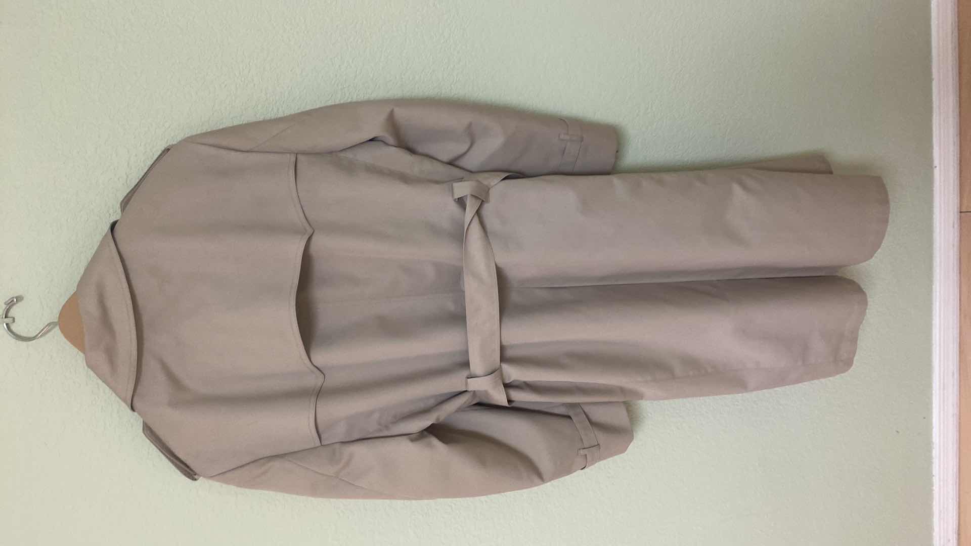 Photo 1 of MENS SIZE 44R CHRISTIAN DIOR MONSIEUR TRENCH/RAIN COAT WITH REMOVABLE 100% WOOL LINING