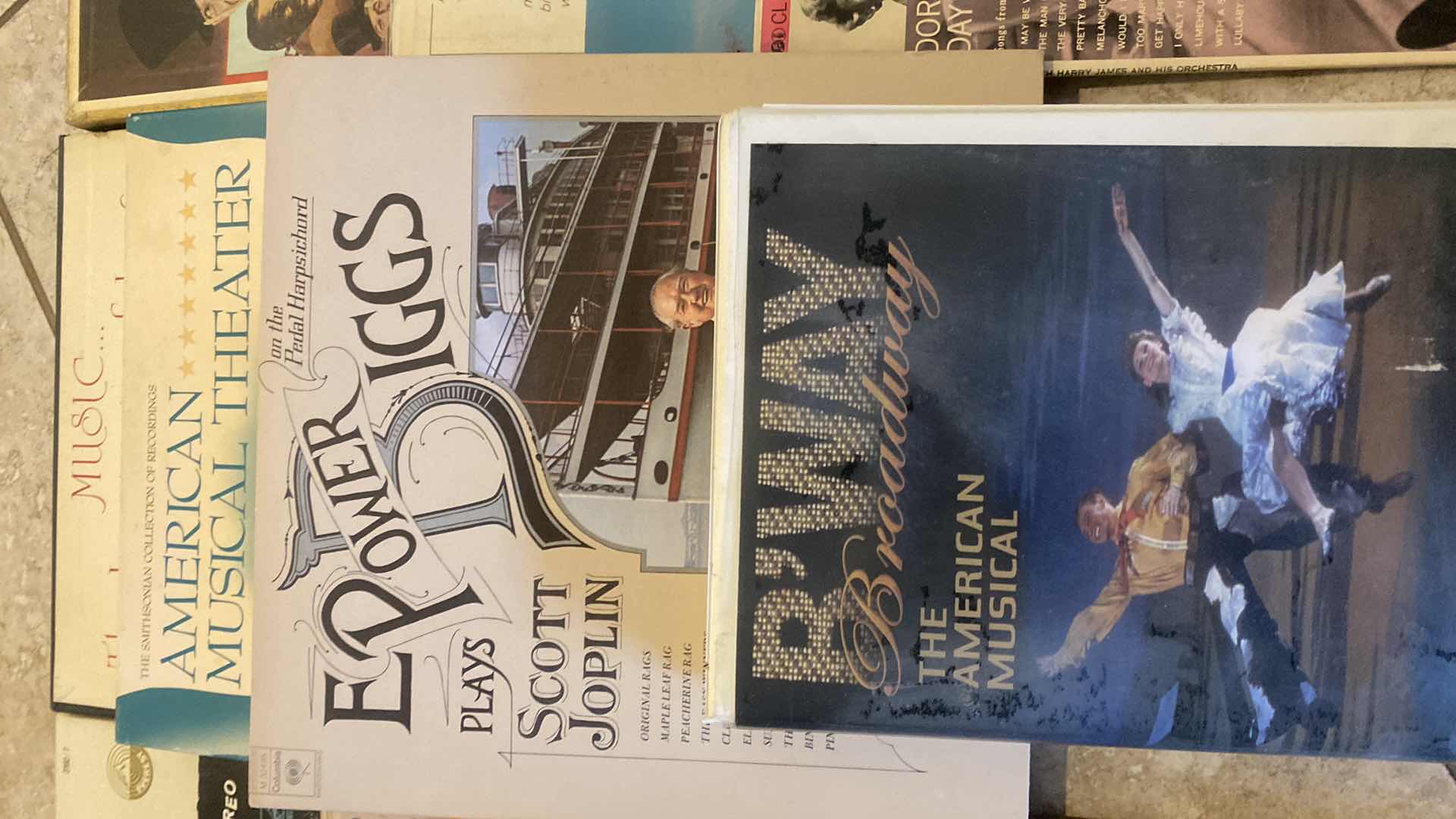 Photo 3 of 15–RECORD ALBUMS & BOXED SETS VARIOUS ARTISTS