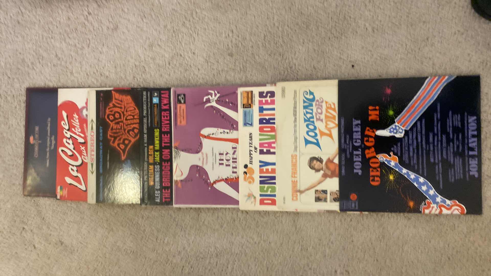 Photo 1 of 25 VINYL RECORDS BROADWAY & MOVIES VARIOUS ARTISTS ( SOME VINTAGE)