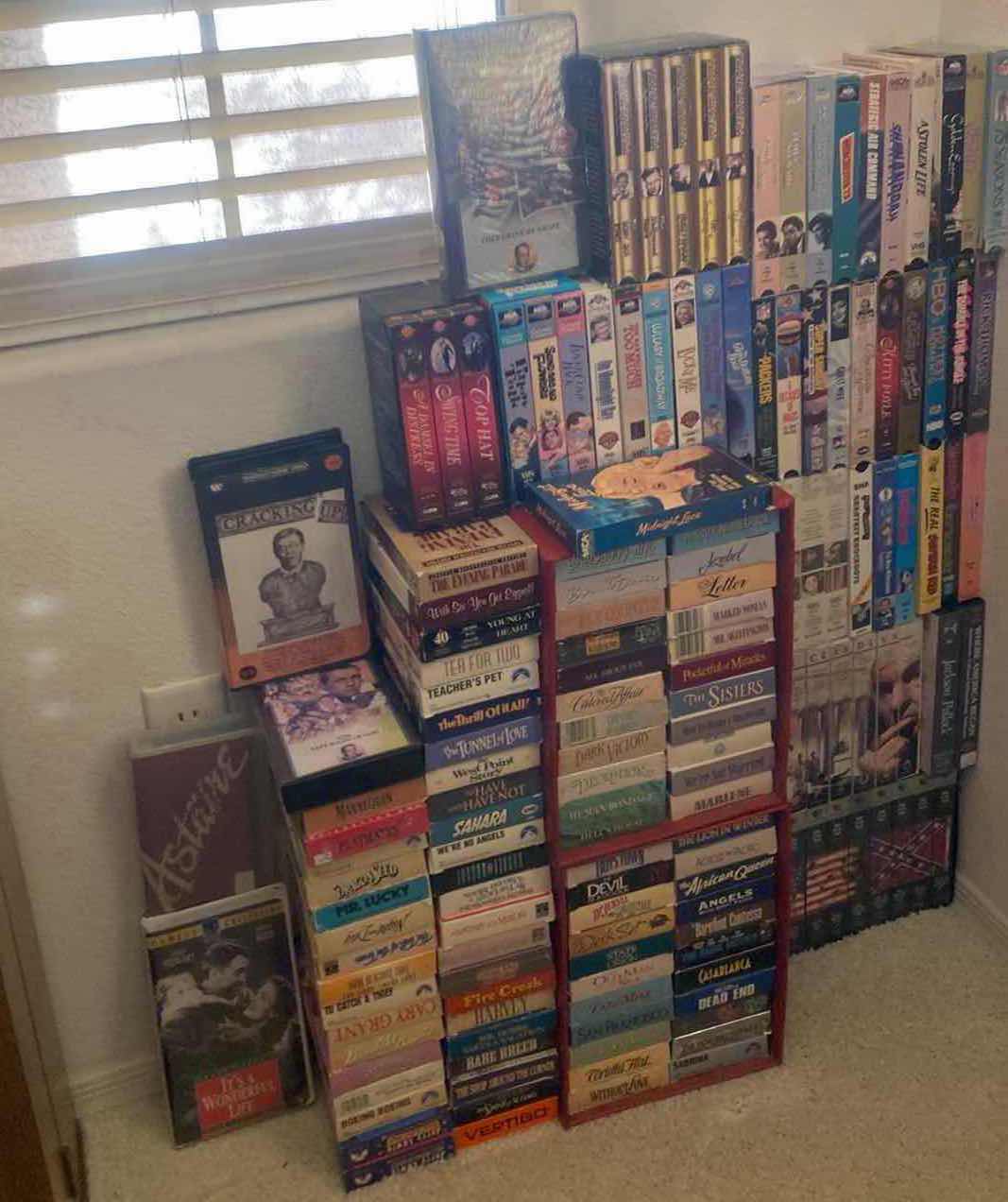 Photo 1 of 135 VHS MOVIES