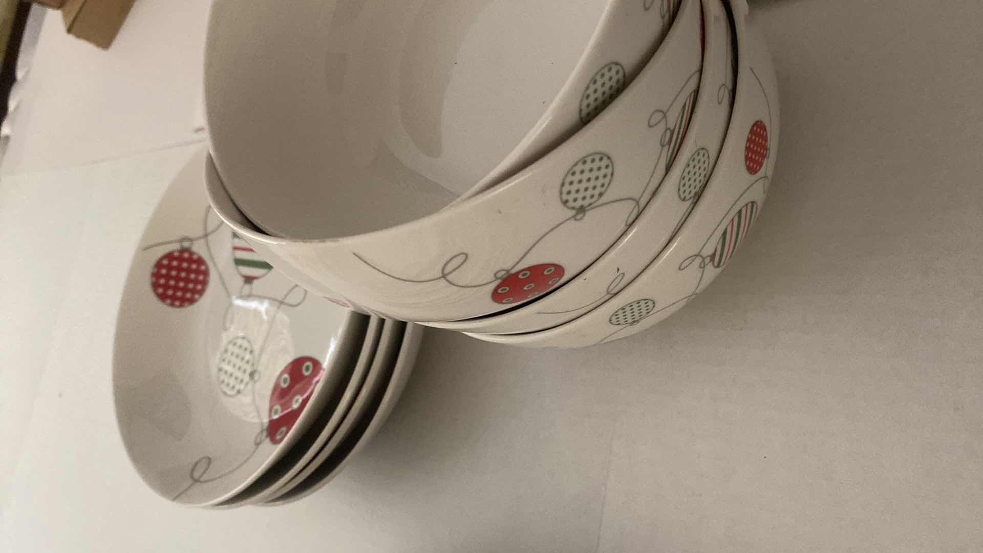 Photo 3 of 20 PIECE SERVICE FOR 4 CHRISTMAS DISHES