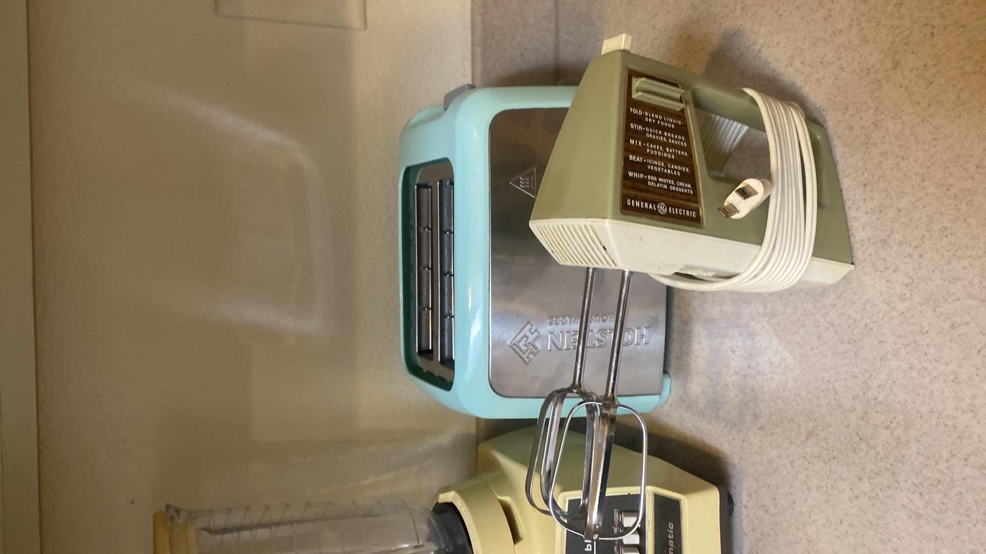 Photo 1 of 3 SMALL KITCHEN APPLIANCES BLENDER MIXER & TOASTER