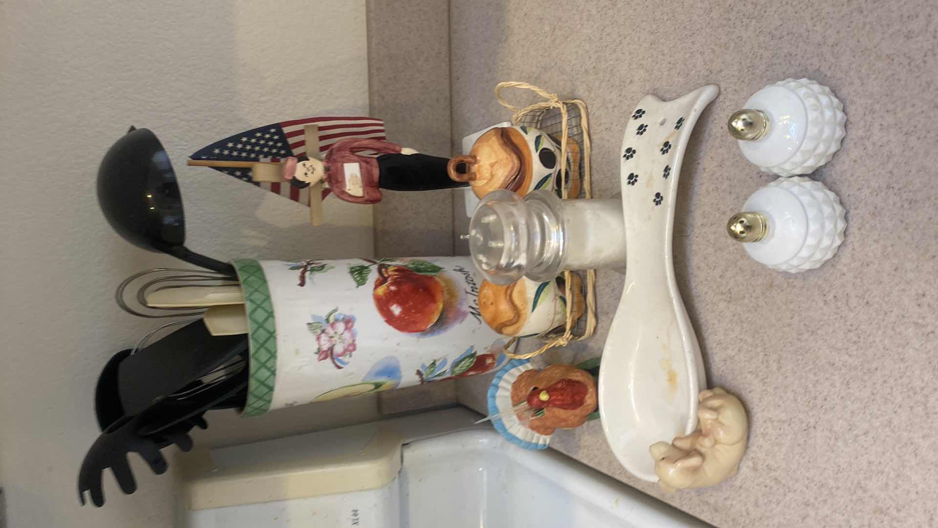 Photo 1 of 10 KITCHEN TOOLS SALT & PEPPER