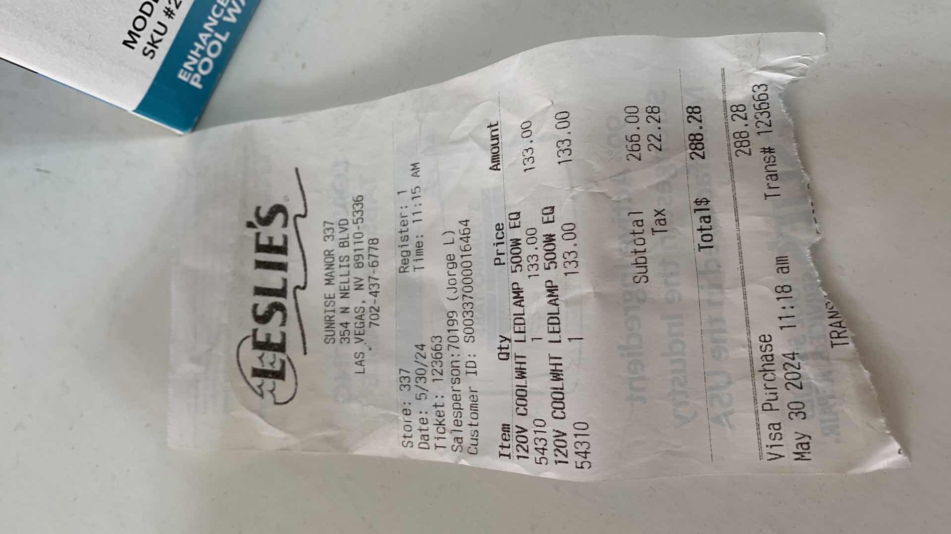 Photo 1 of 1 120 V COOL WHITE LED POOL LIGHT