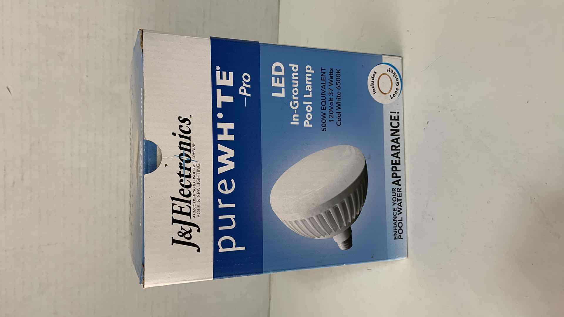 Photo 1 of 1 120 V COOL WHITE LED POOL LIGHT