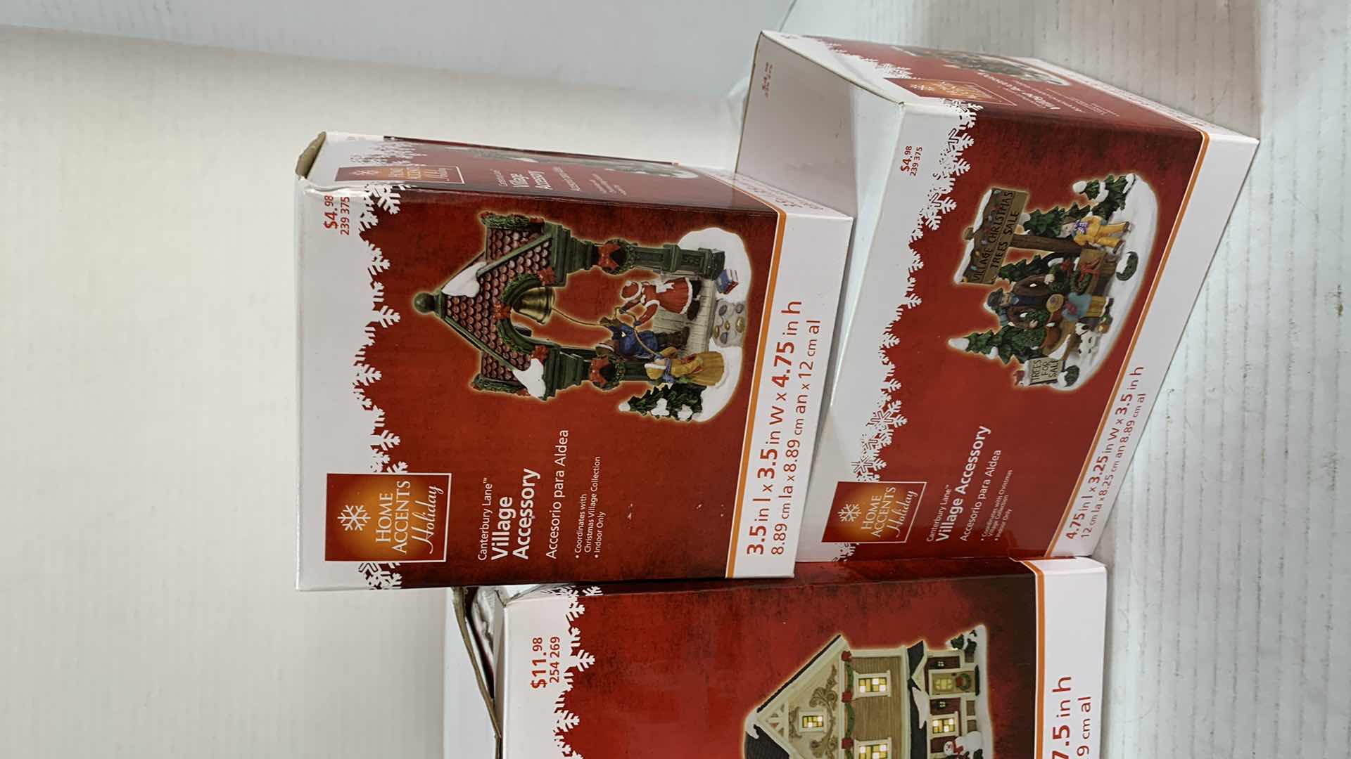 Photo 3 of 4-HOME ACCENTS CHRISTMAS VILLAGE SETS