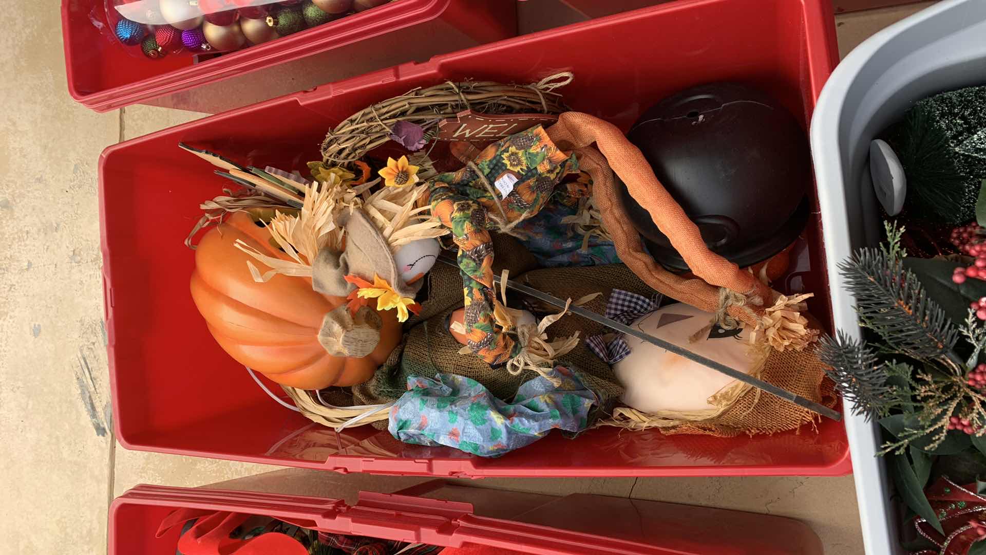 Photo 4 of 5-TOTES OF HOLIDAY DECORATIONS